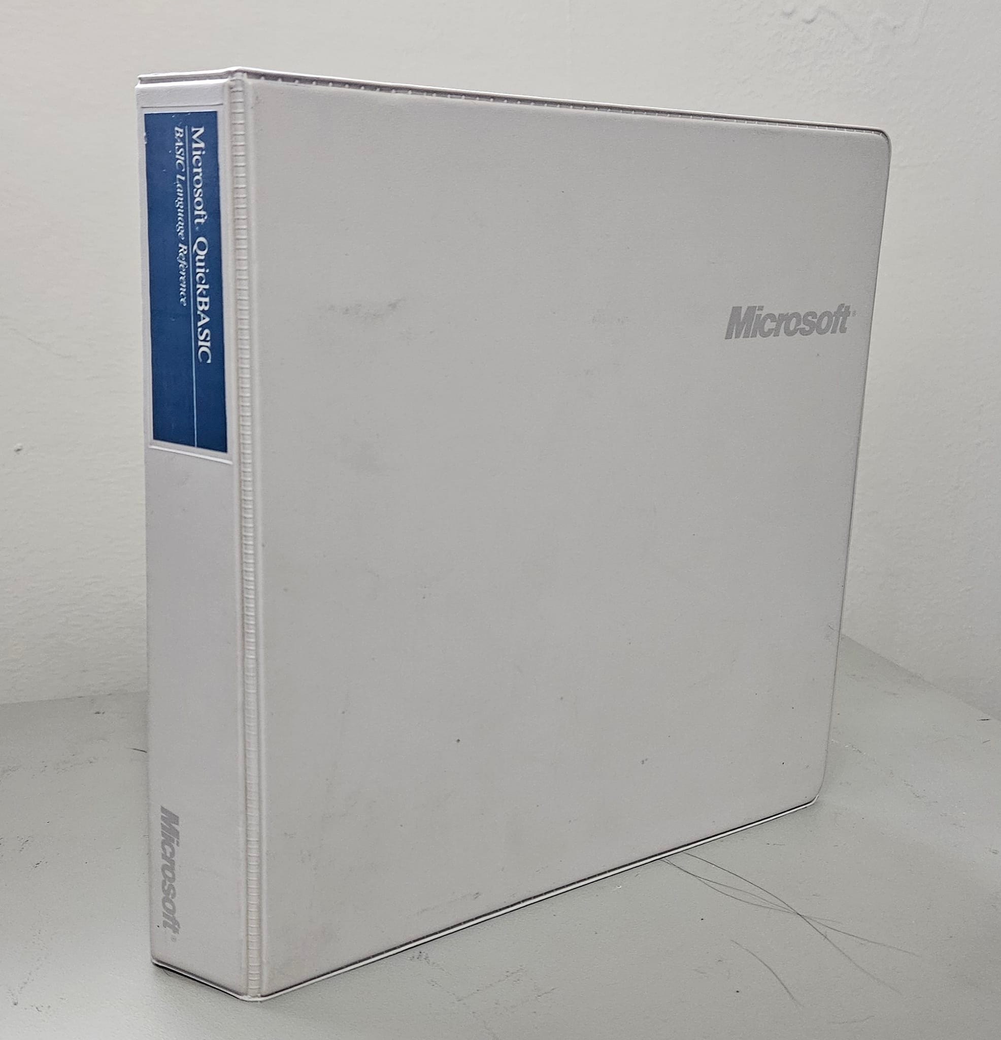 Rare QuickBasic 4.5 language reference in binder format