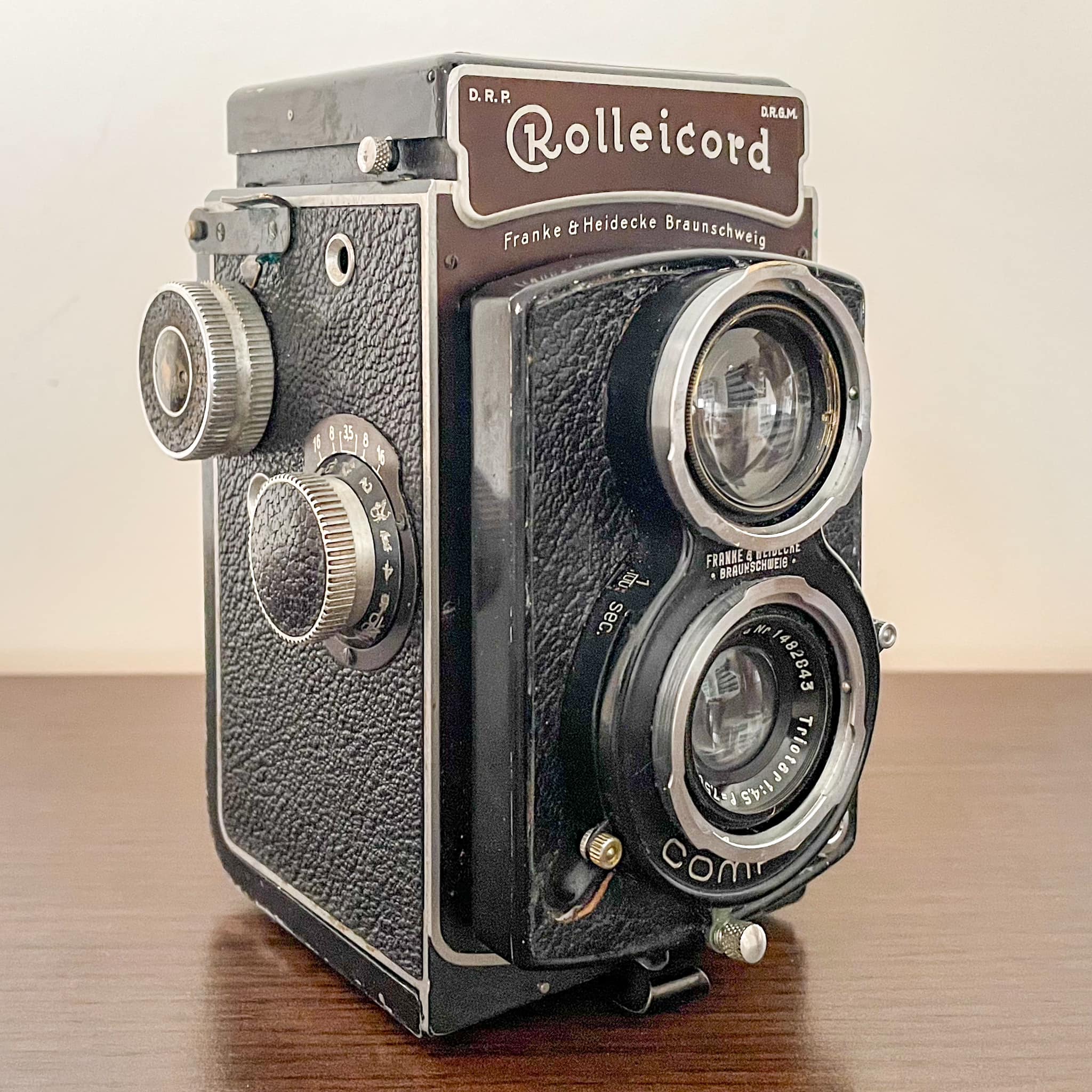 Rolleicord twin-lens-reflex camera with opton mutar teleconvertors