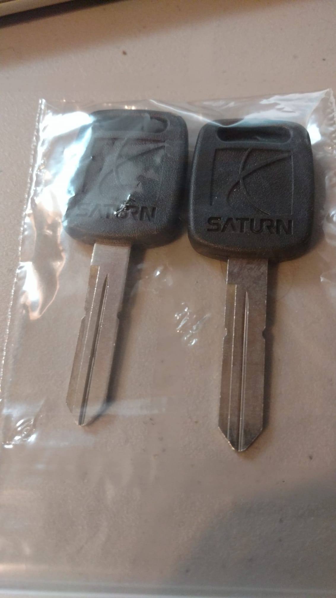 Keyless Entry Remote Key Fob Replacement For Saab 9-7x 2005-2009 – SFU1008552