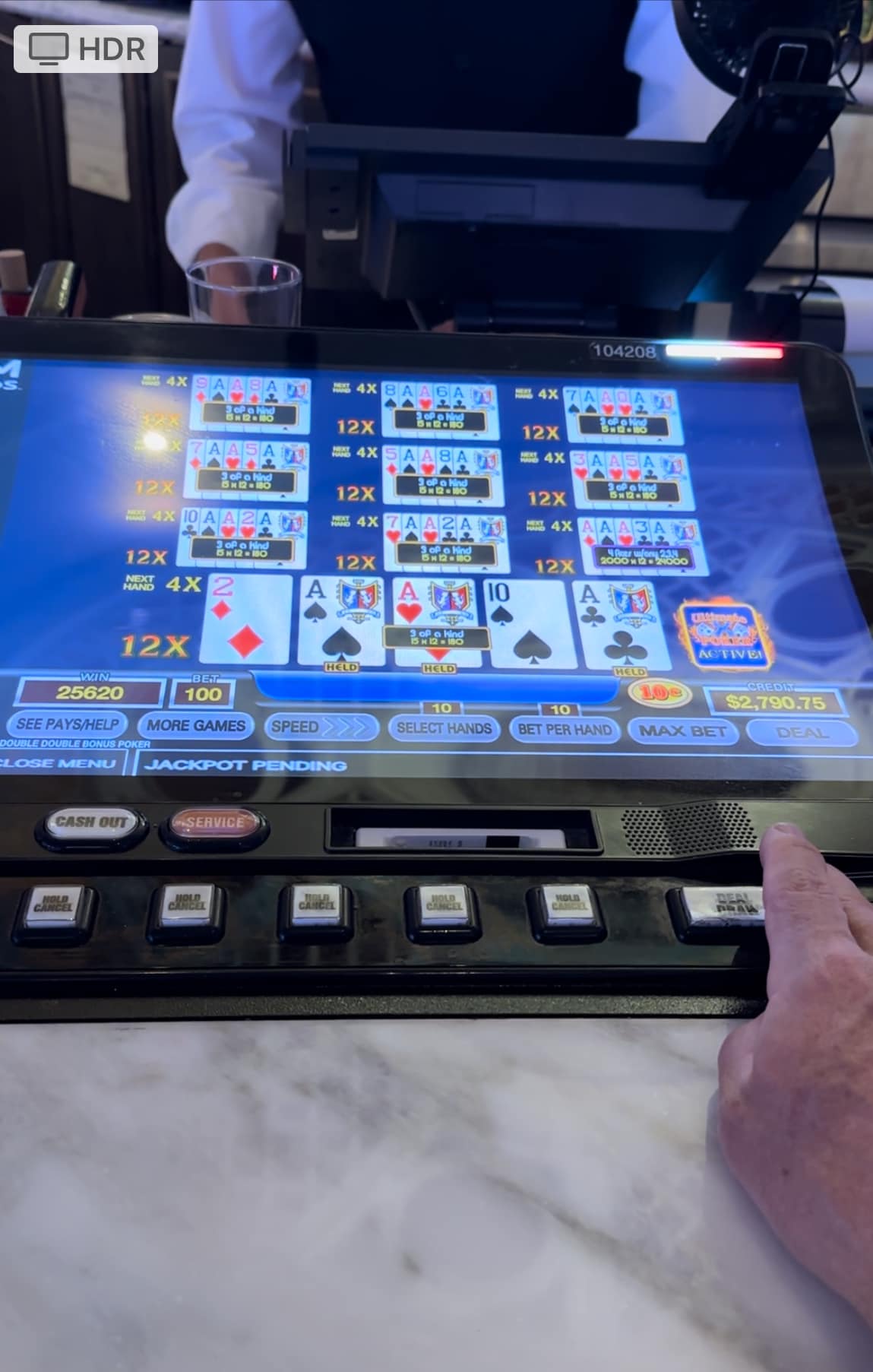 みみ I love handpays! #vegas #gamble #ultimatex