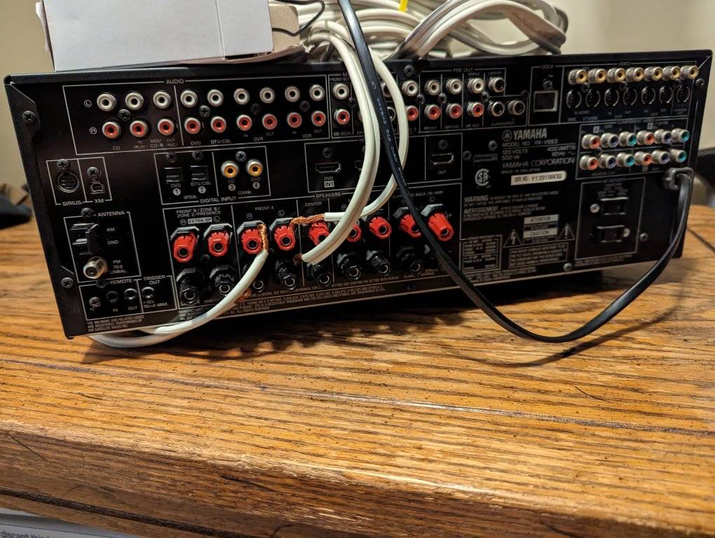 Yamaha RX-V663 receiver for parts or repair