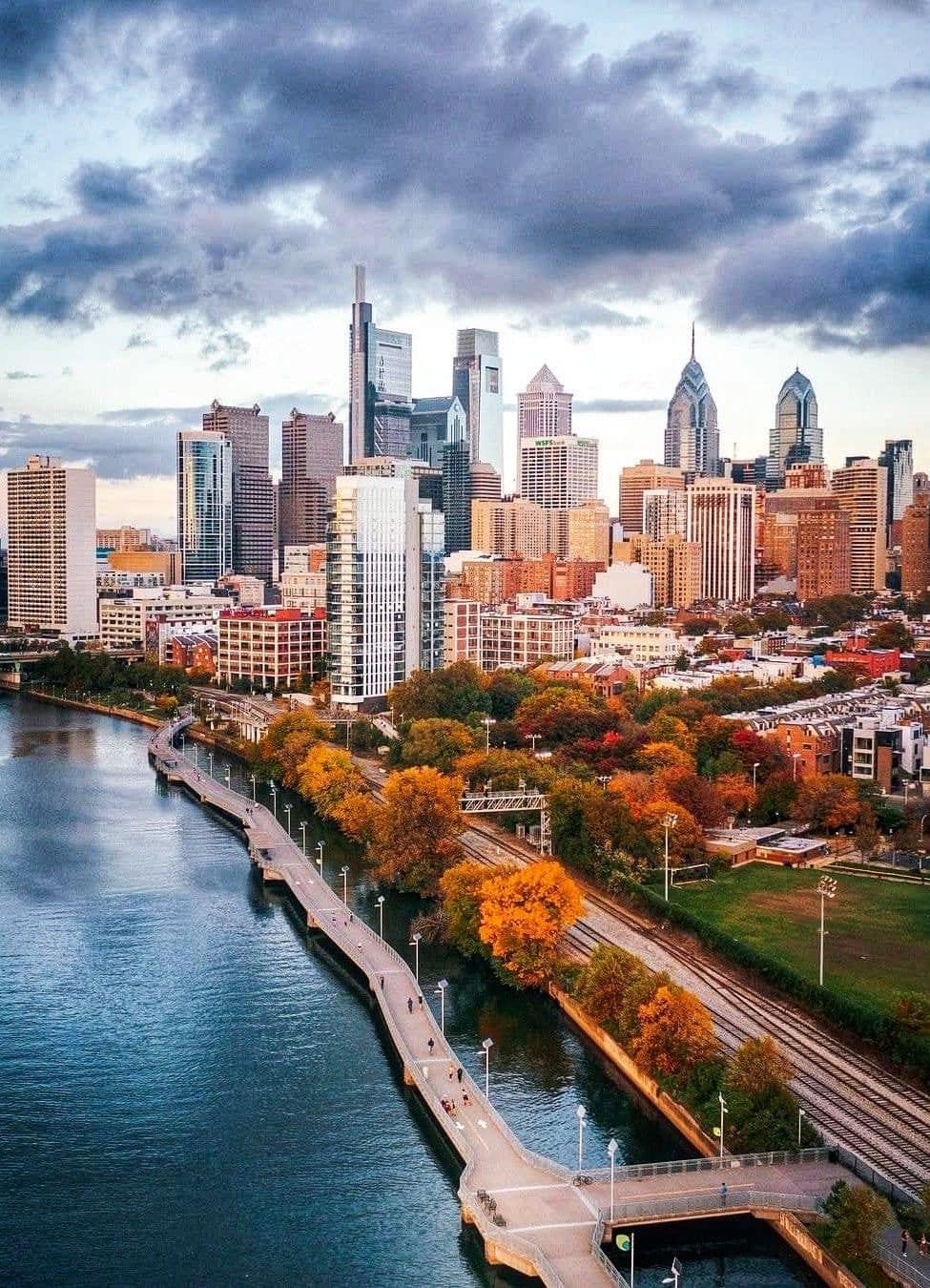 Philadelphia's Center City from the Schuylkill River Trail