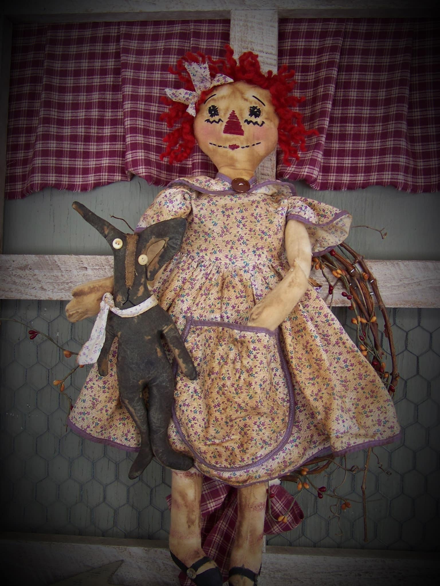 I had this Raggedy Ann Colorform set Dressed her up for years