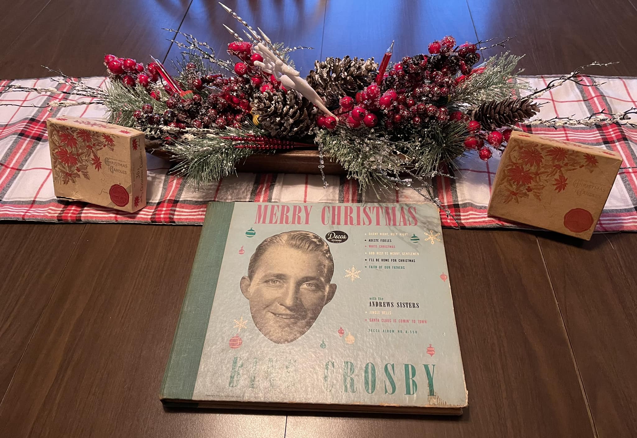 I received my vintage 40s/50s Bing Crosby Aloha shirt today 