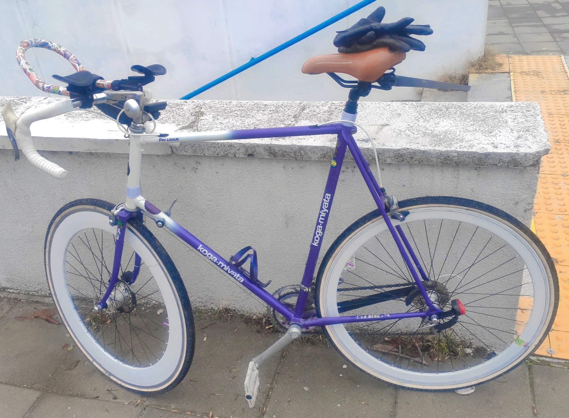 Restoring a 1982 Koga Miyata Full Pro road bike