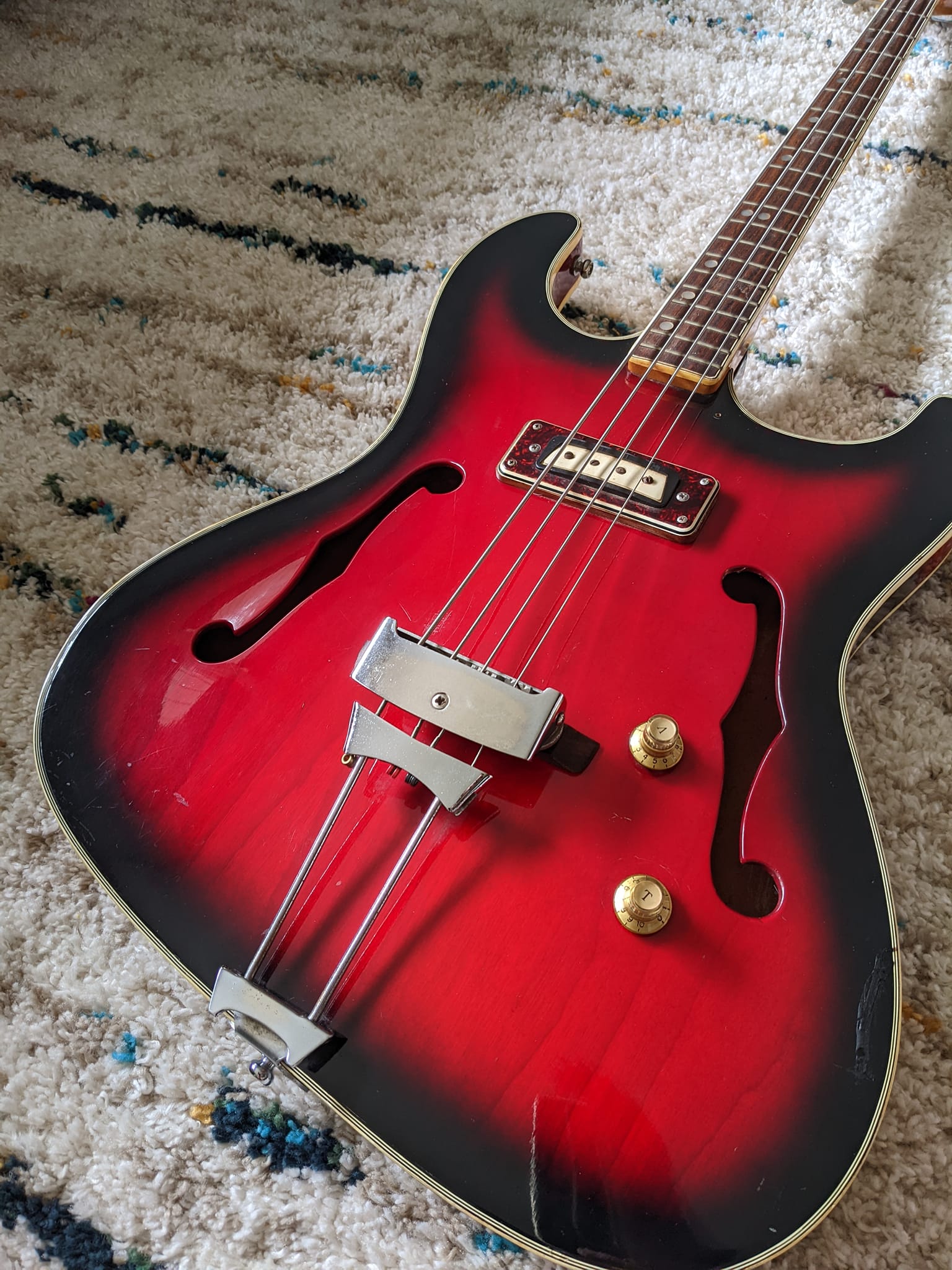 What is this vintage Aria Diamond bass guitar from the 60s?