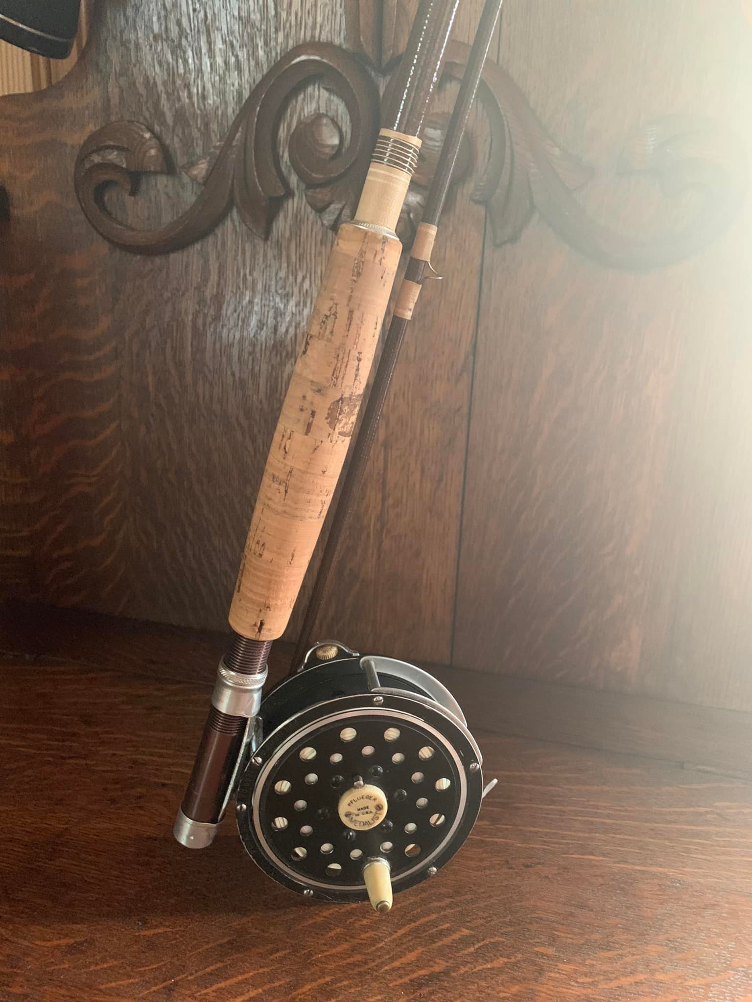 aluminum fishing pole case Rigid frame ice rod Color:Green Ghost duty hard rod case alone carleigh fish hook accesories