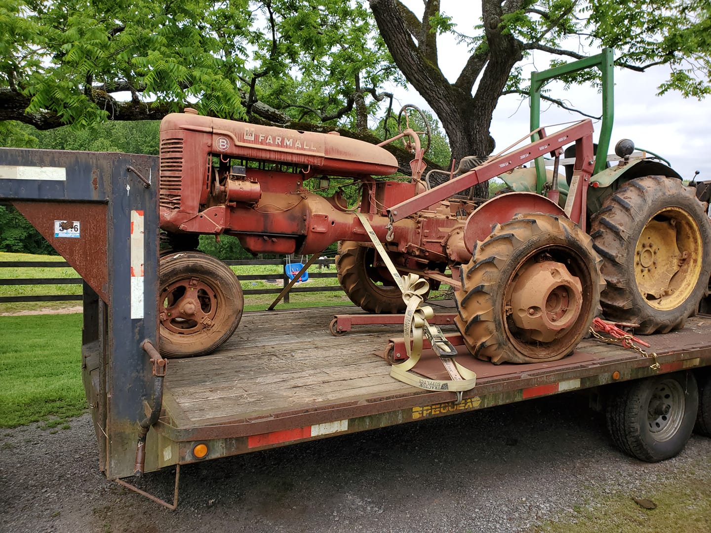 Set International Farmall B Bn Tractor Service Repair Owners Operators Manuals 7d94f894 E7d4 44b7 8df0 17a6018526a7 1.d4e13fd2a59101de8eee6017f1e3c417