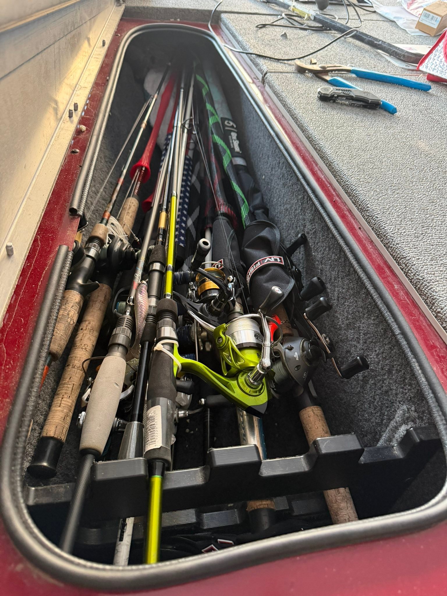 better fishing pole shakespear or wakesman Wild Spinning Combo 7' / Light / 2 tarpon jig Blade Size:5 Our lacquer finish with 13 Fishing Spin Walker