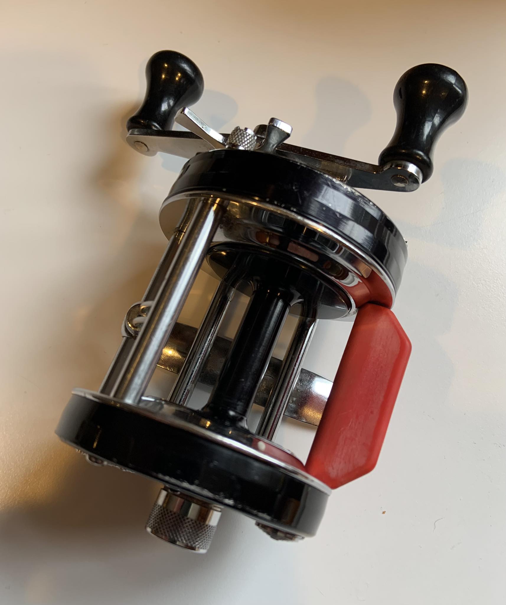 Rare Abu Ambassadeur Reels: Ambassadeur 6600C Red and Black Thumb