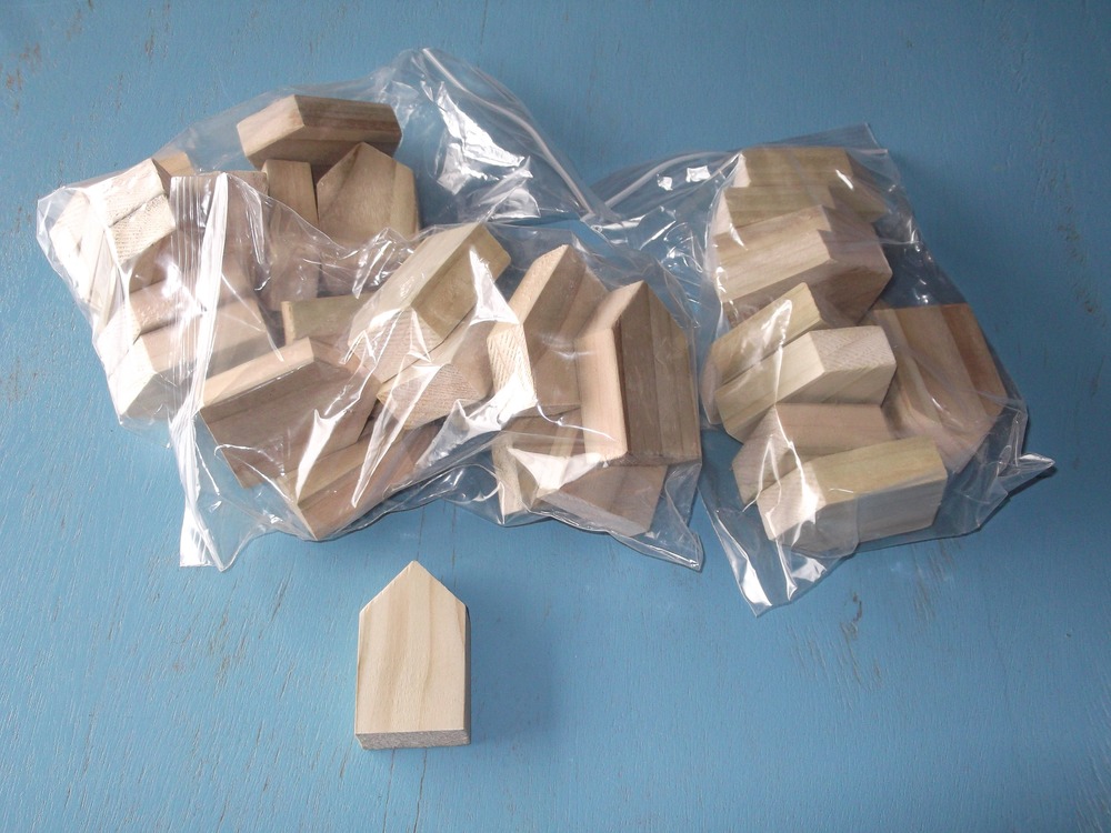 Animals Building Blocks. Suitable for ages 6 and upwards. 12