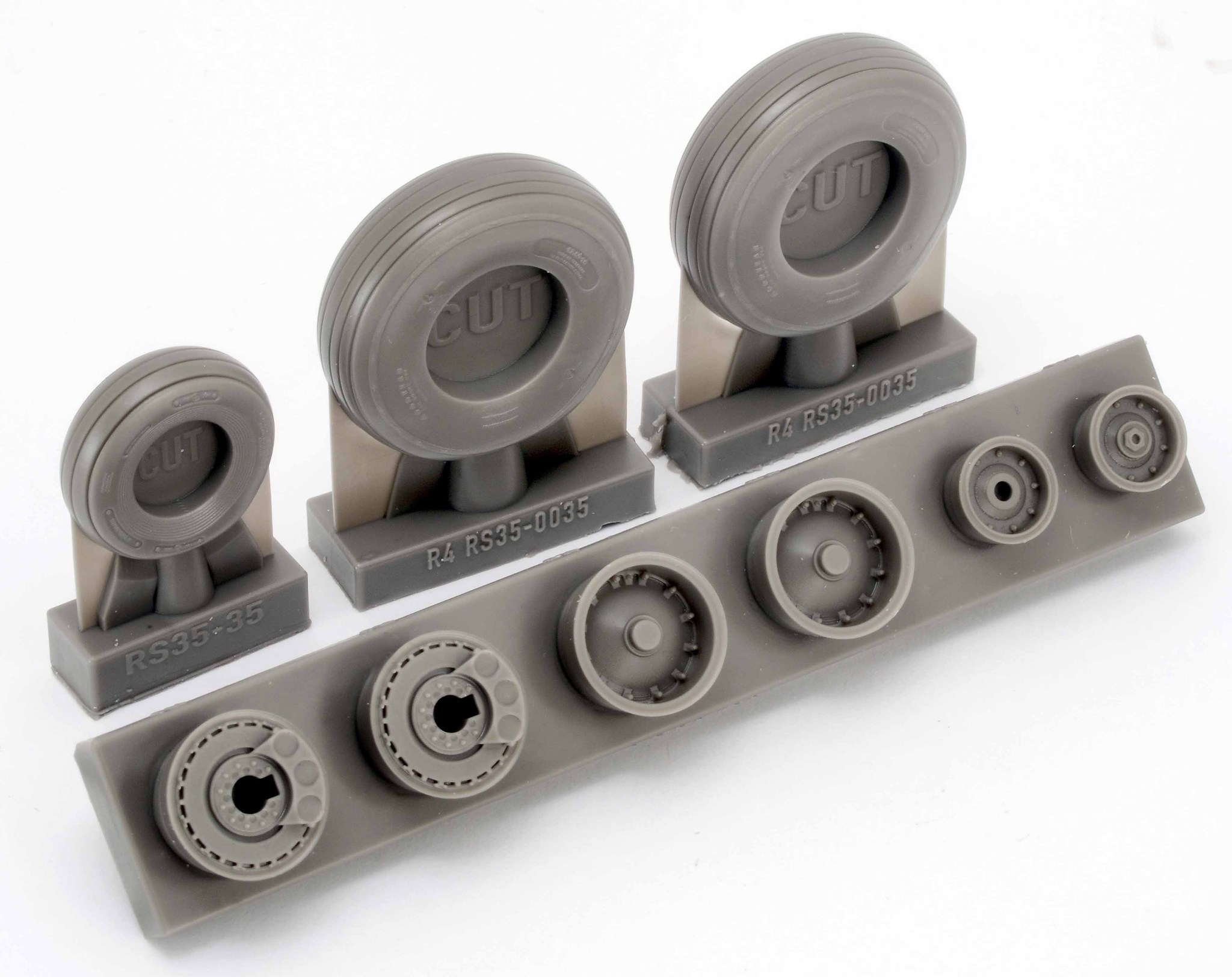 Hi all, Some more shout-outs to our friends who support Tamiya