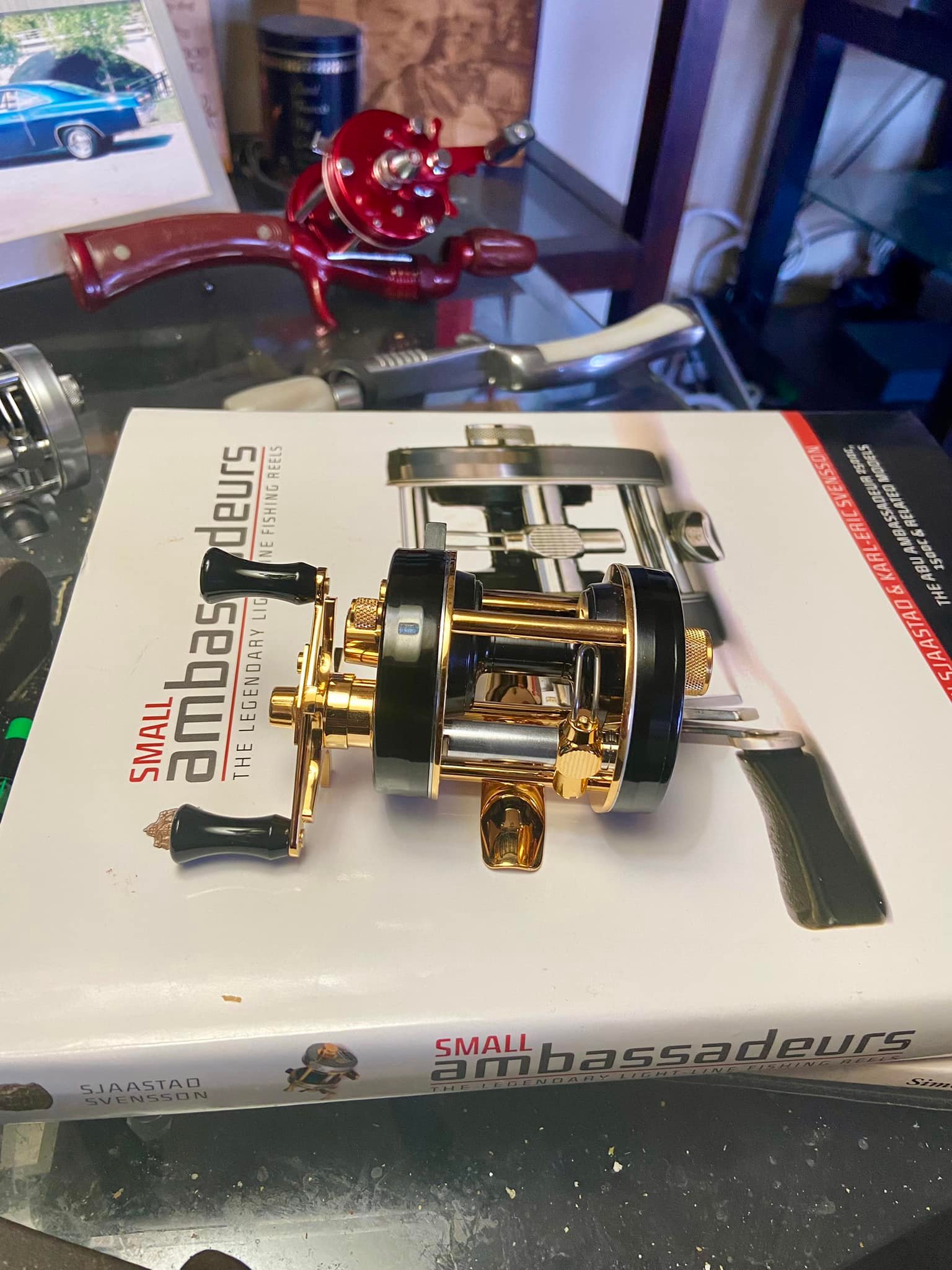 Custom Abu 2500C Silver reel with CDL-inspired design