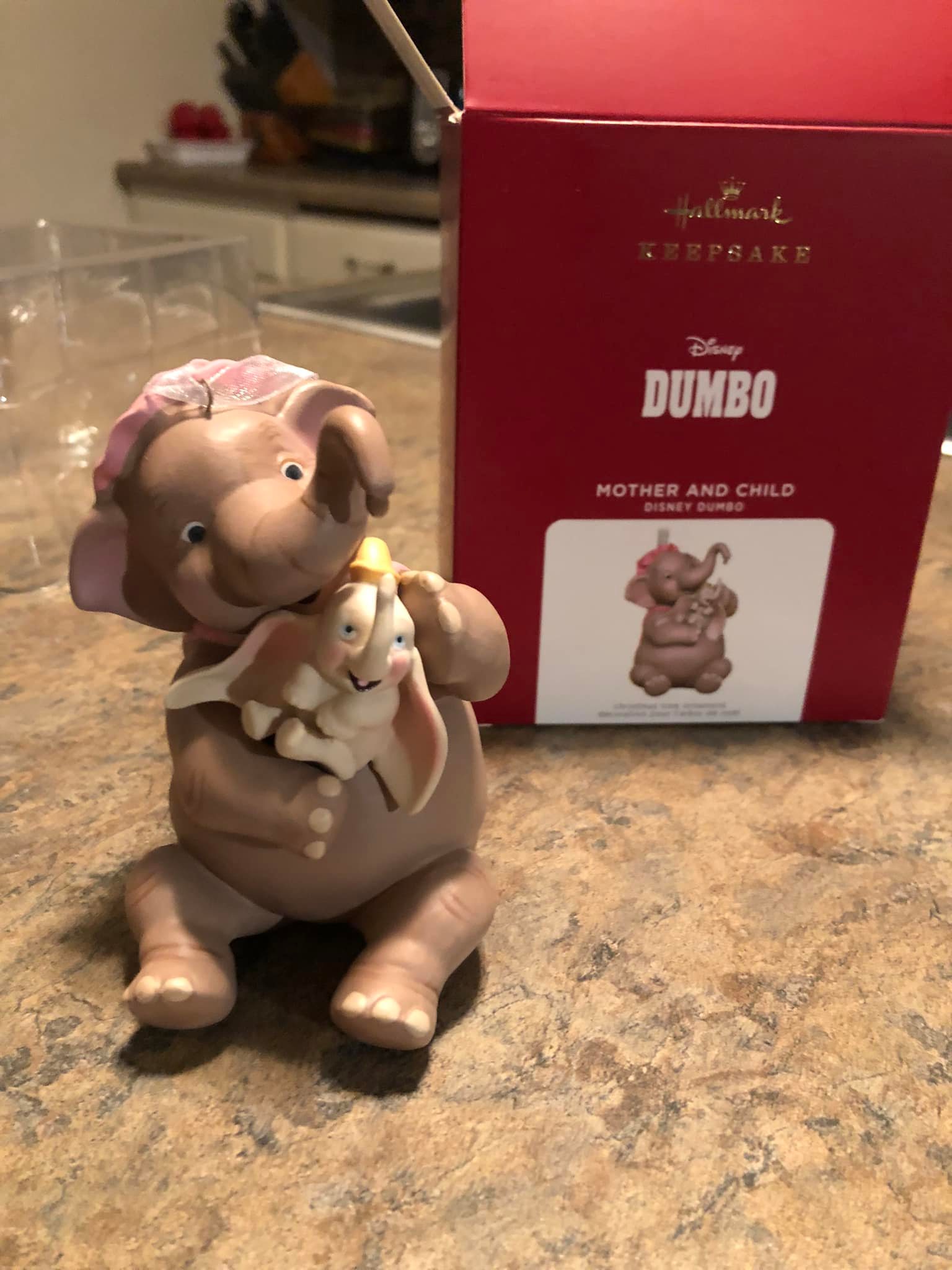 WDCC Disney When I See An Elephant Fly Baby Dumbo Timothy 4 