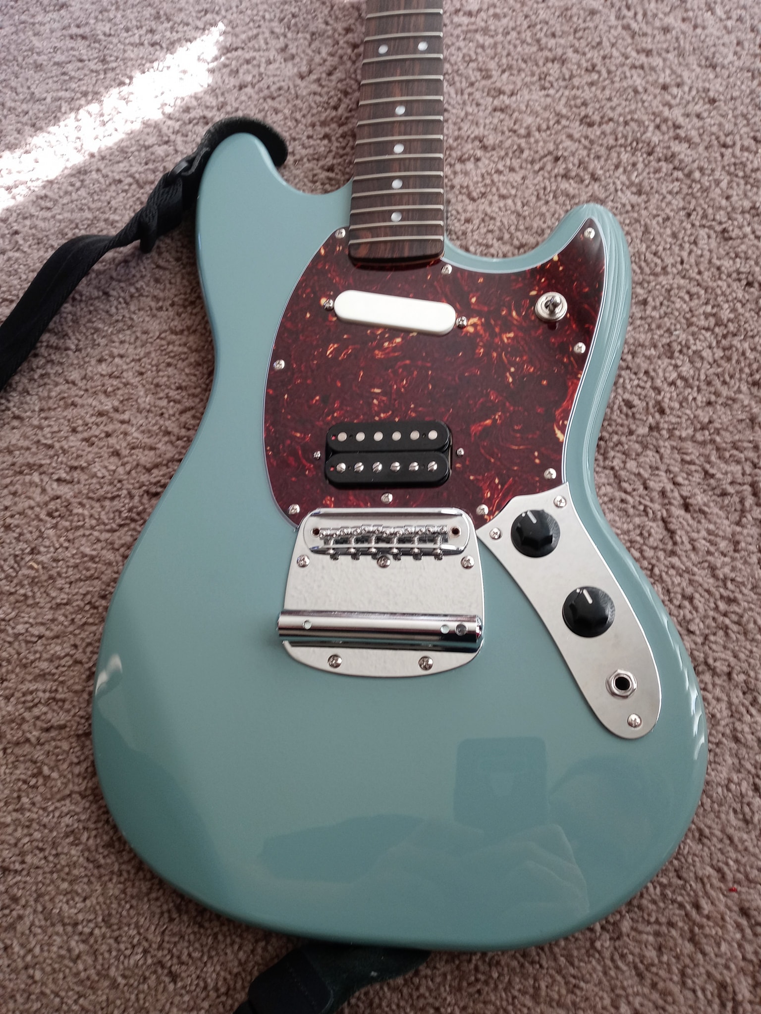 Modded Squier Sonic Mustang Guitar with Coil Splitting