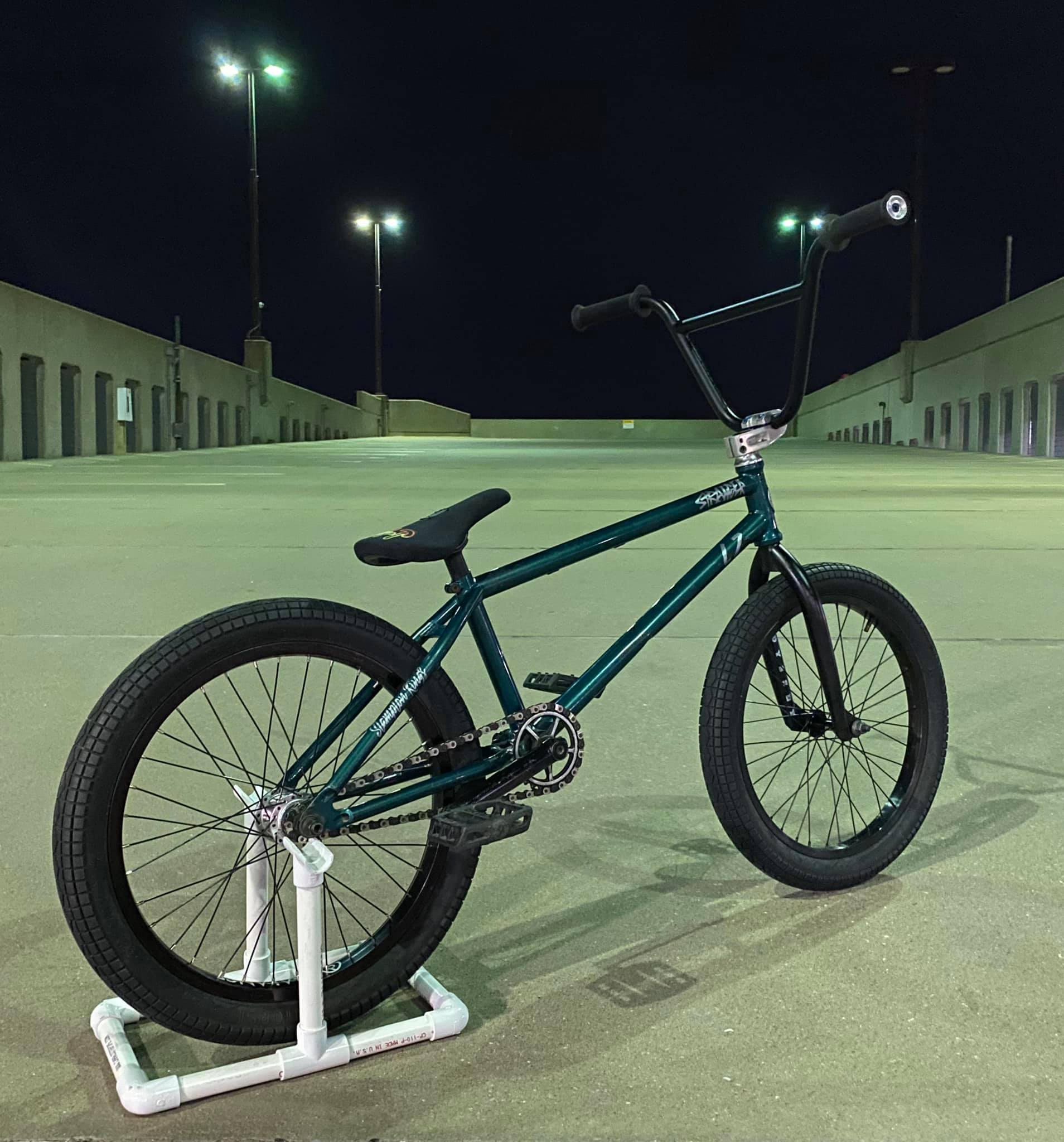 BMX bike with Demolition Hammerheads and Shadow Conspiracy bars
