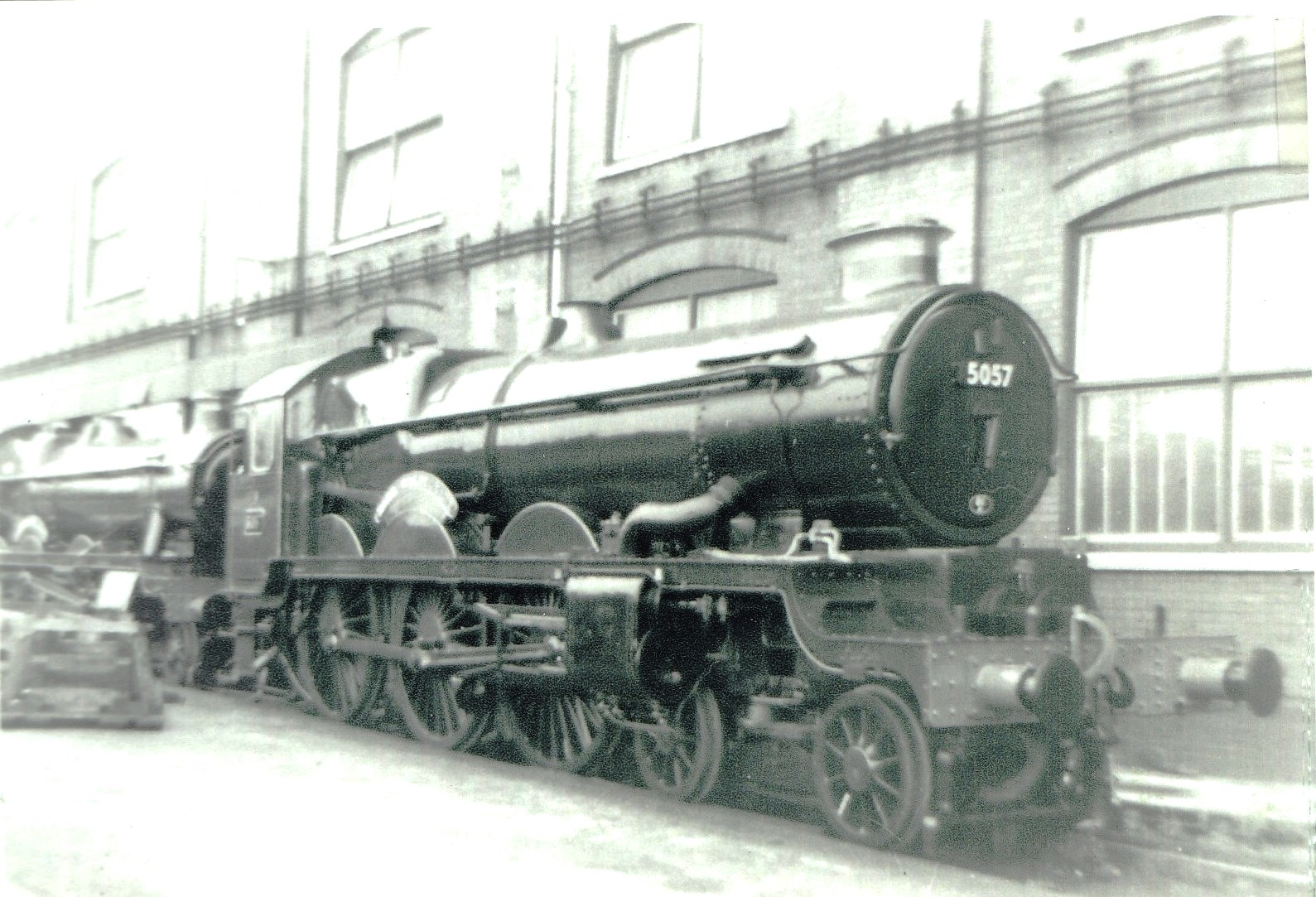 London Transport L91 - Ex-GWR 5700 0-6-0PT 5752 - at Swindon Works