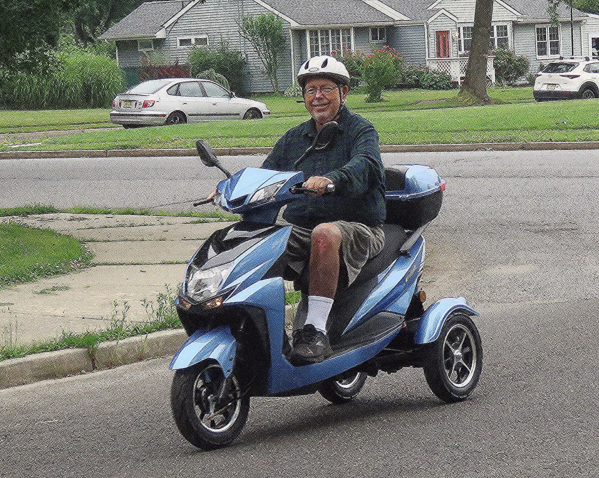 ewheels electric bicycle EW-Rugged 36V Mountain Bike  Epic Wheelz Take your Off EWheels EW-36 Mobility Scooter Review