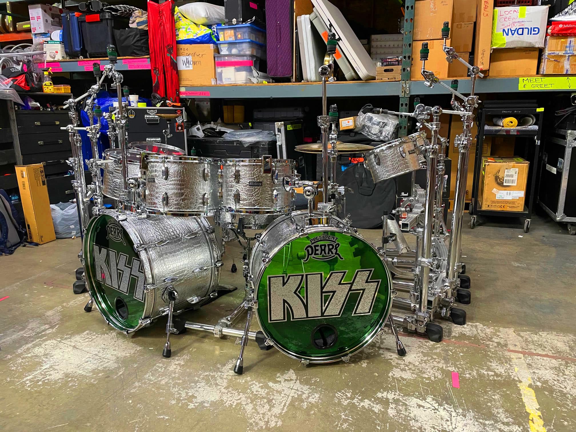Own a stage-played #EricSinger snare drum on #KISSKruiseVIII! Full