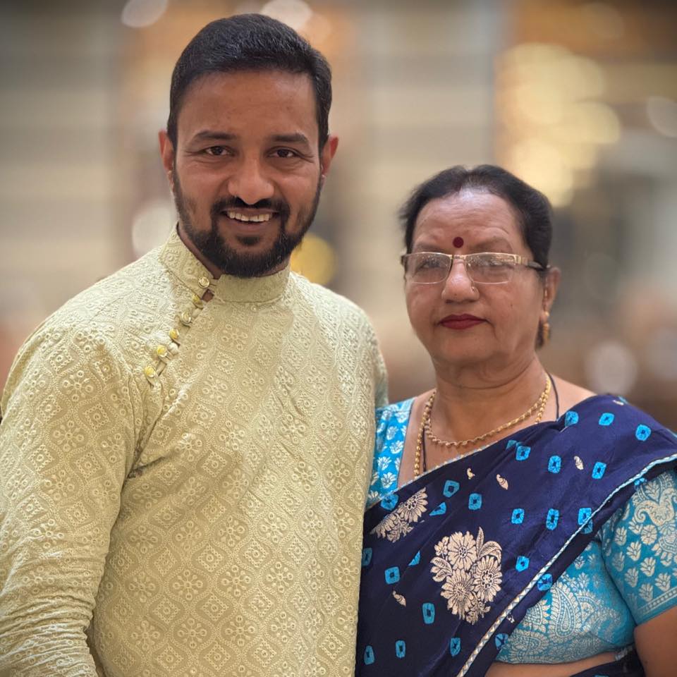 papa-main-hoon-na-yash-goel