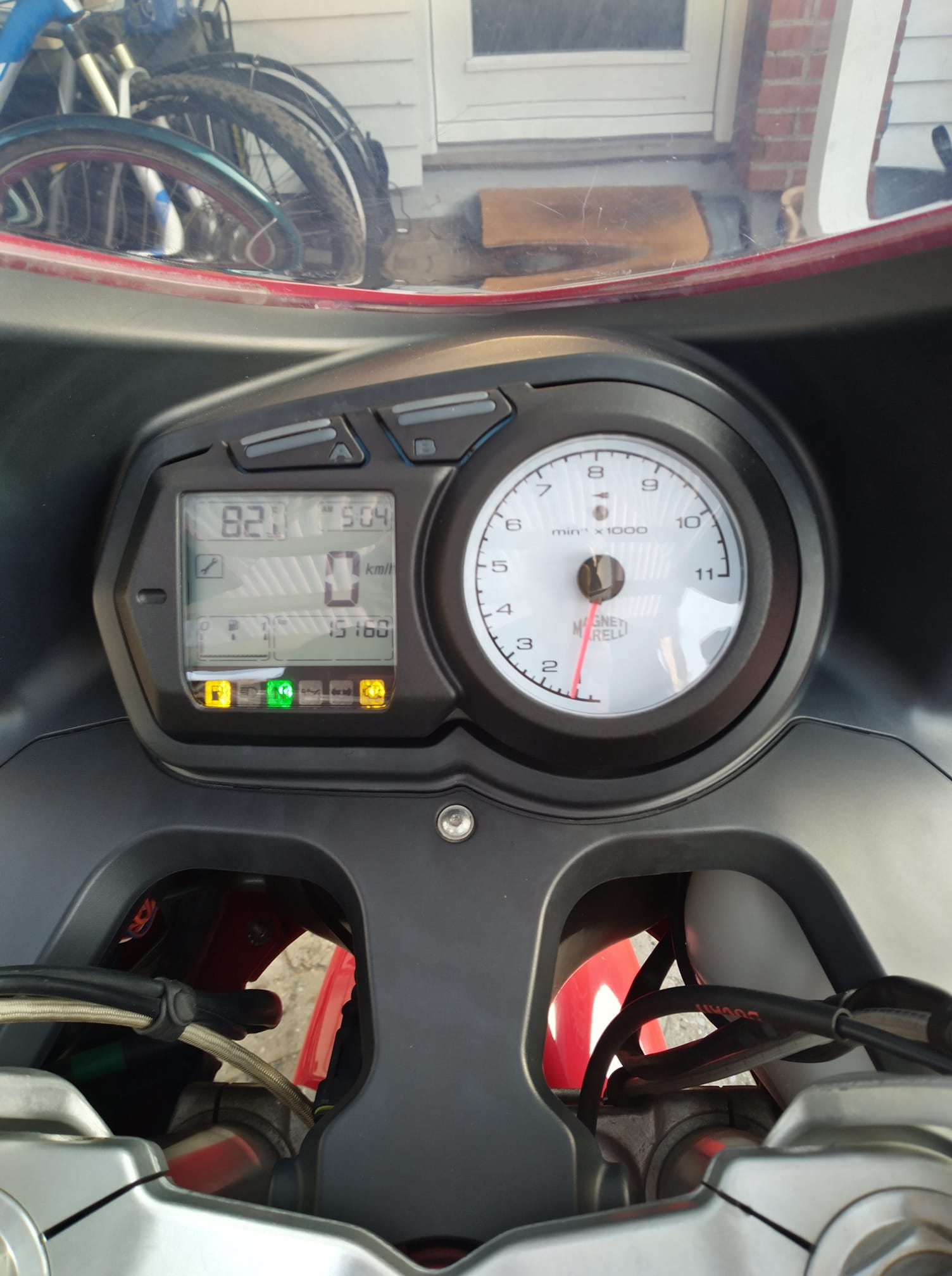 Are there any issues with the St2, St3, and St4 bikes?