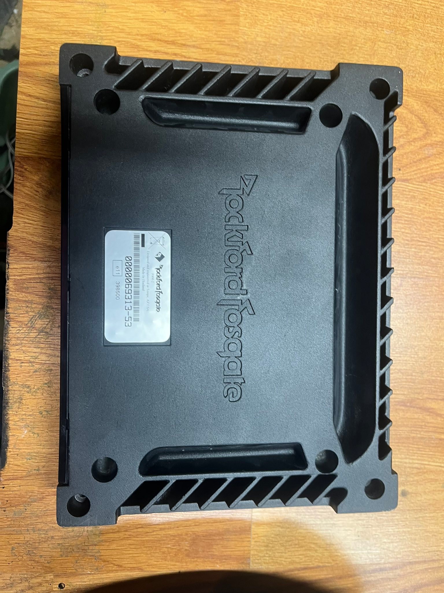 Replacement faceplate for Rockford Fosgate p400-2