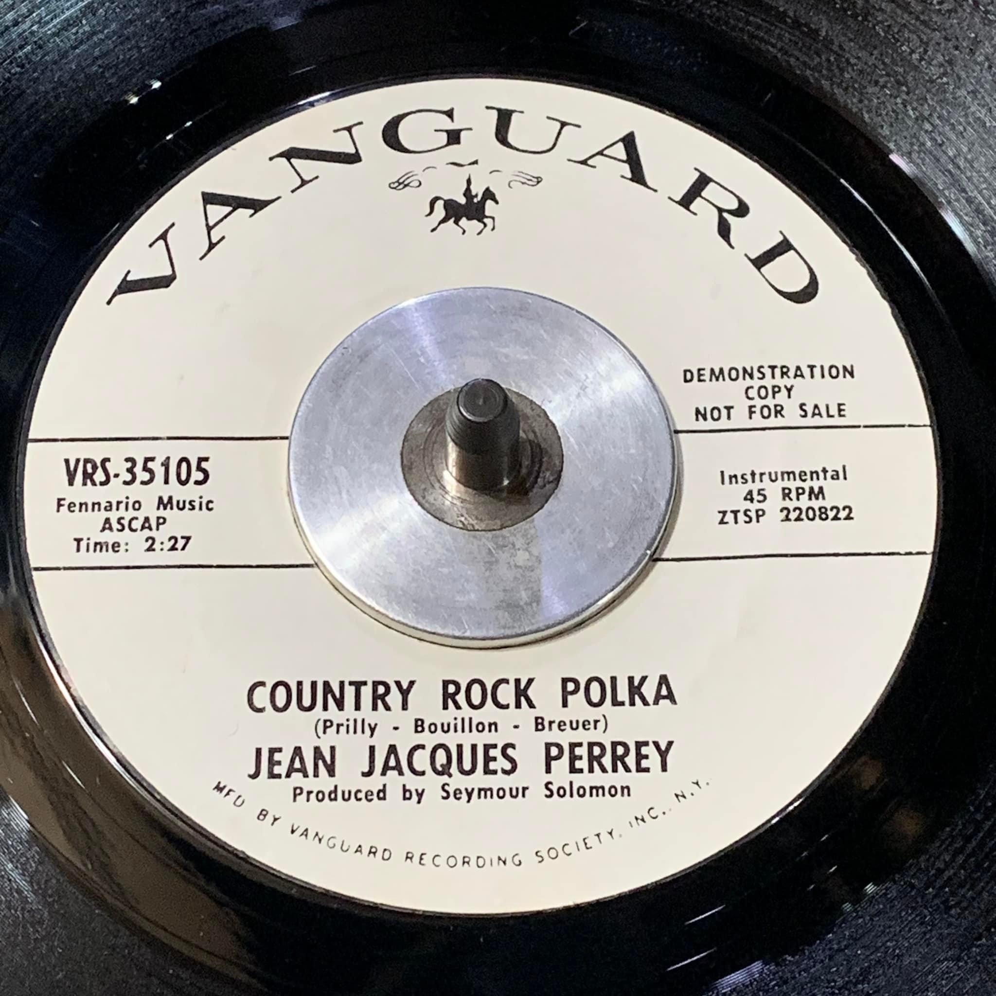 Jean Jacques Perrey - Moog Indigo (1970) on Vanguard. This is some
