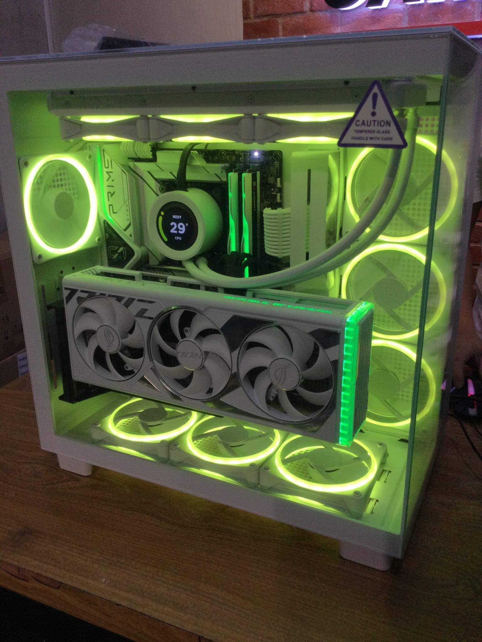 This is one minimal gaming PC build! White **Asus** ROG Strix B660