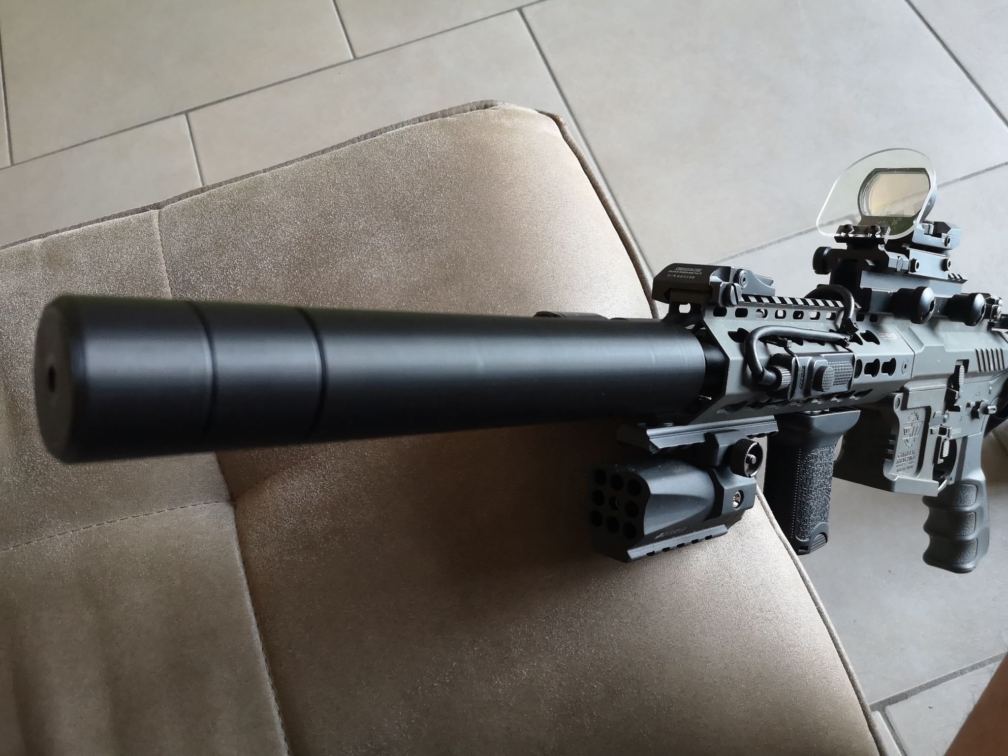 Work in progress: HEL E4A–style suppressor replica for the M16