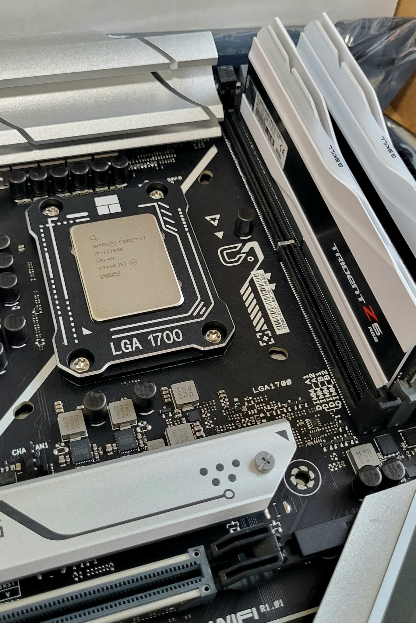 Intel i7-9700k Asus Prime Z390-P Ballistix 8gb 3000mhz Ram Cooler 