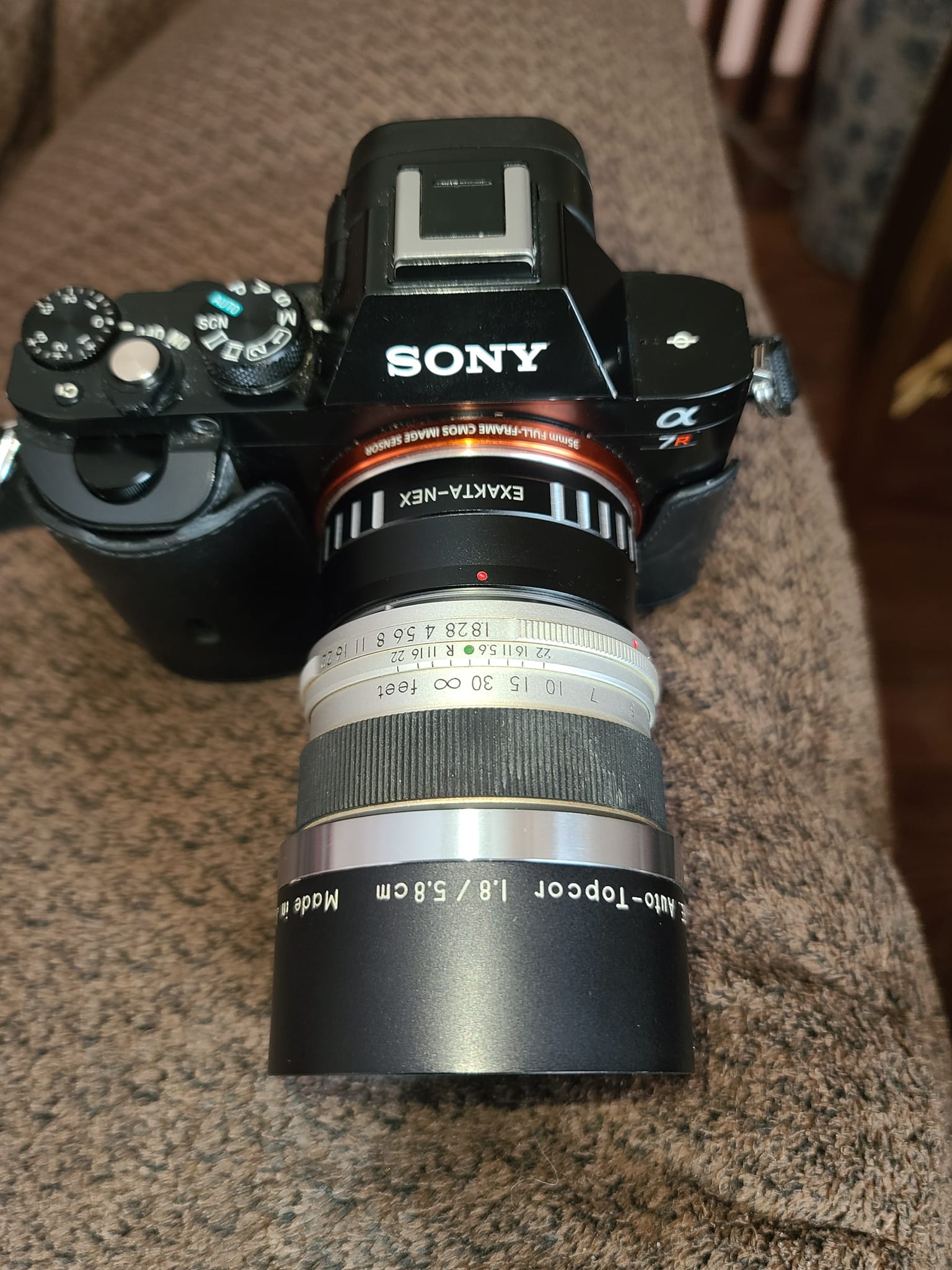 RE Auto-Topcor 1:1.8 f 5.8cm lens review