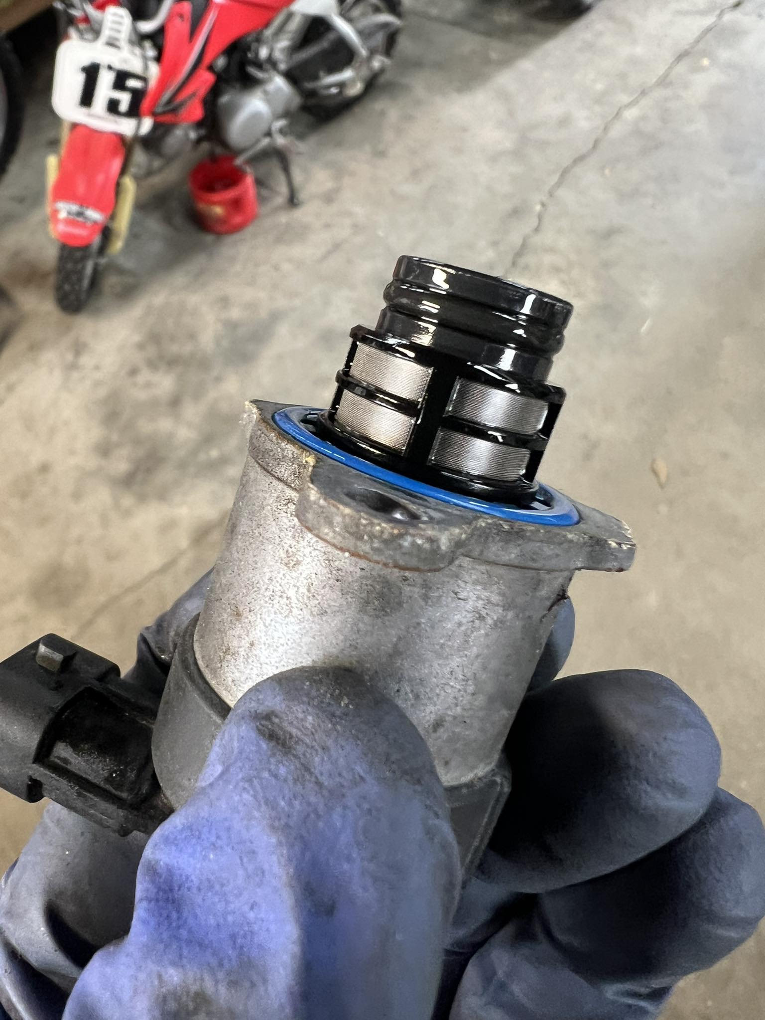 Installing disaster prevention kit on 6.7l powerstroke