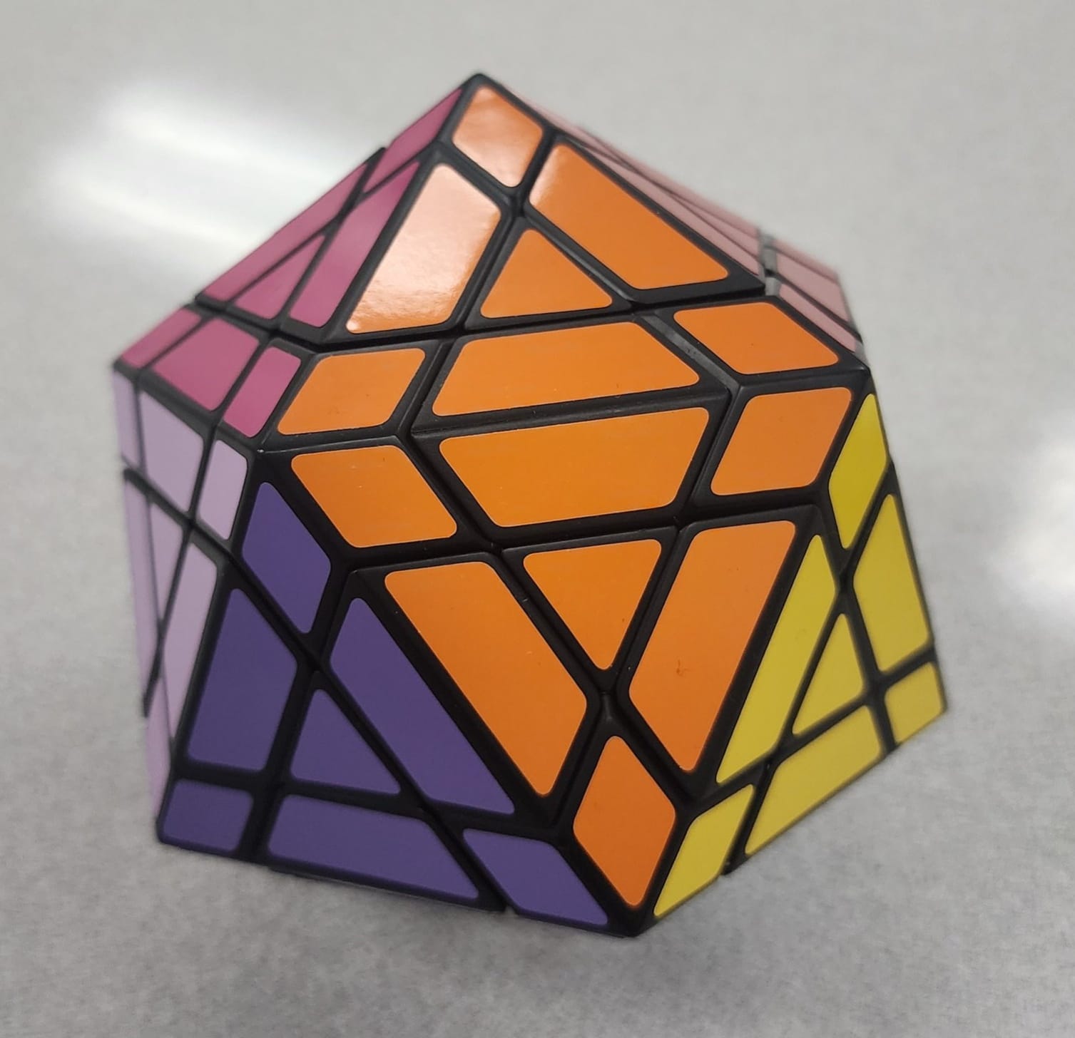 Solving Experience with 20-color Icosamimx Galaxy Icosahedron Puzzle