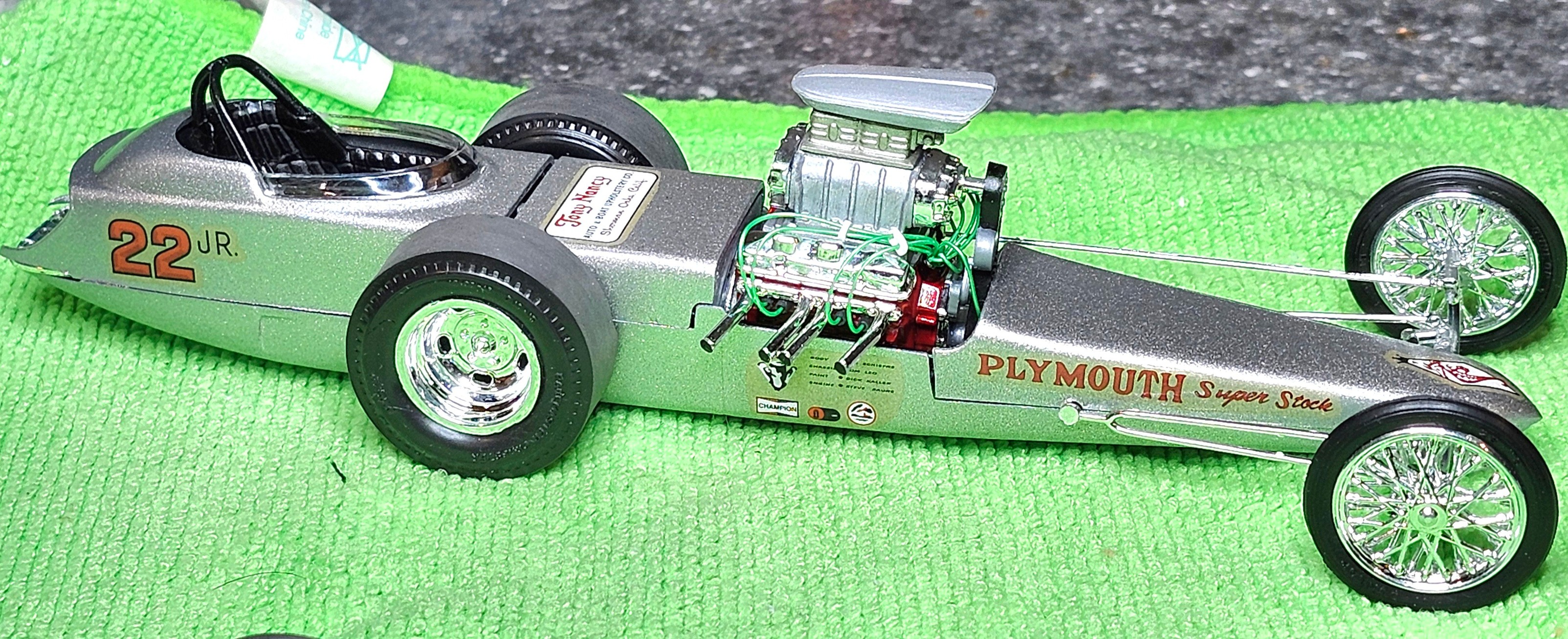 Building the Tony Nancy 22jr dragster and roadster model kit