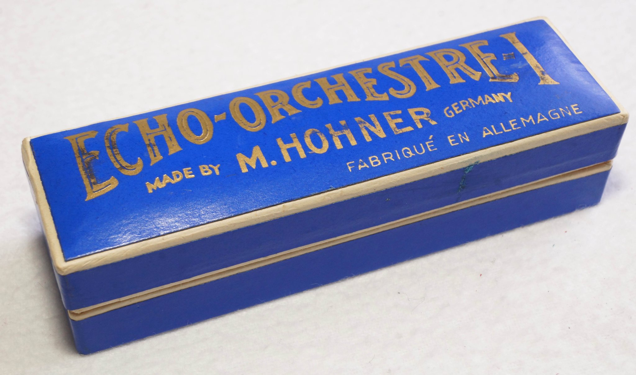 New: a late 1930s Hohner Rheingold (40 reeds) with 