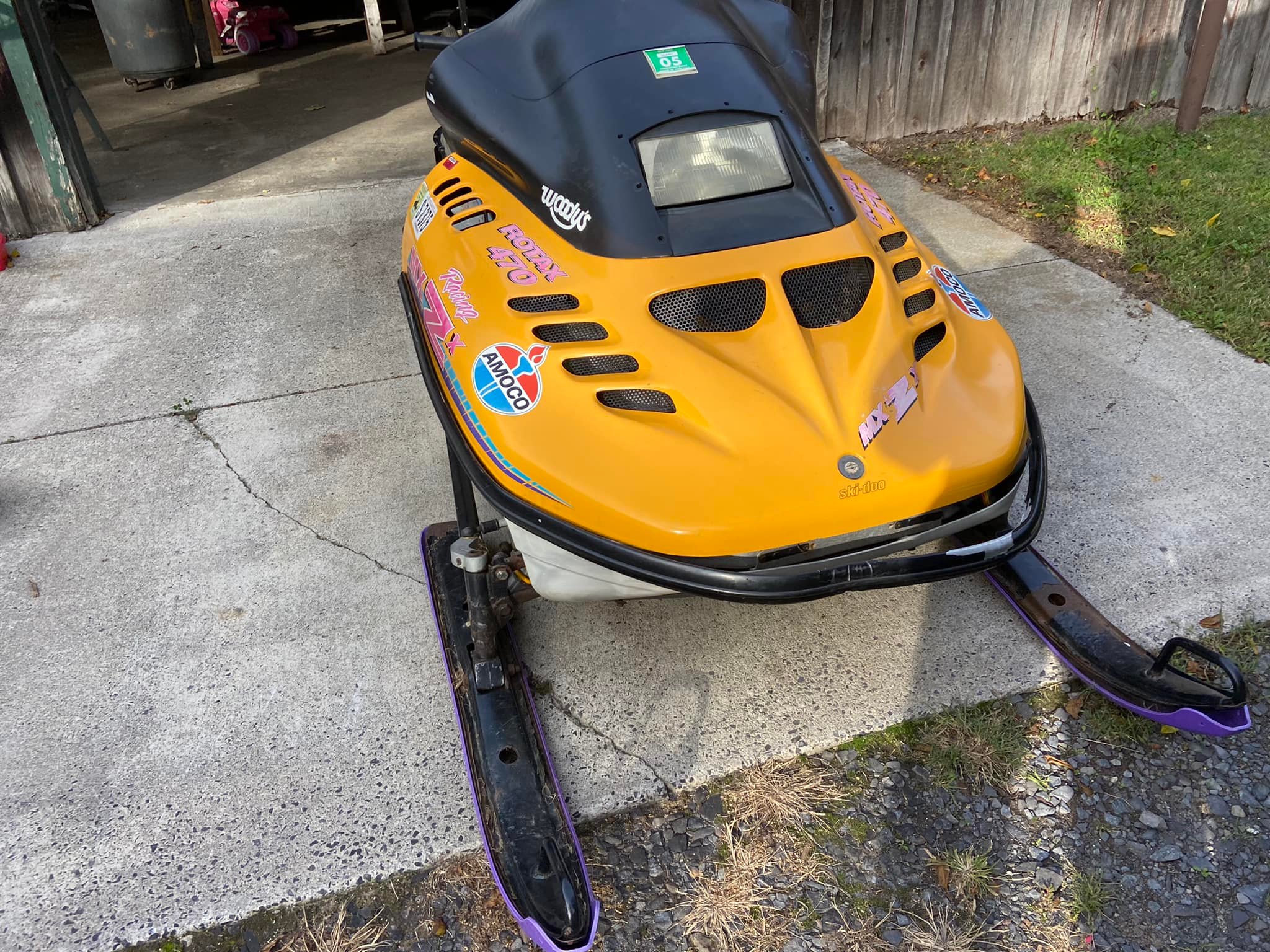 こーページ Identifying owners of 1994 MXZX snowmobile