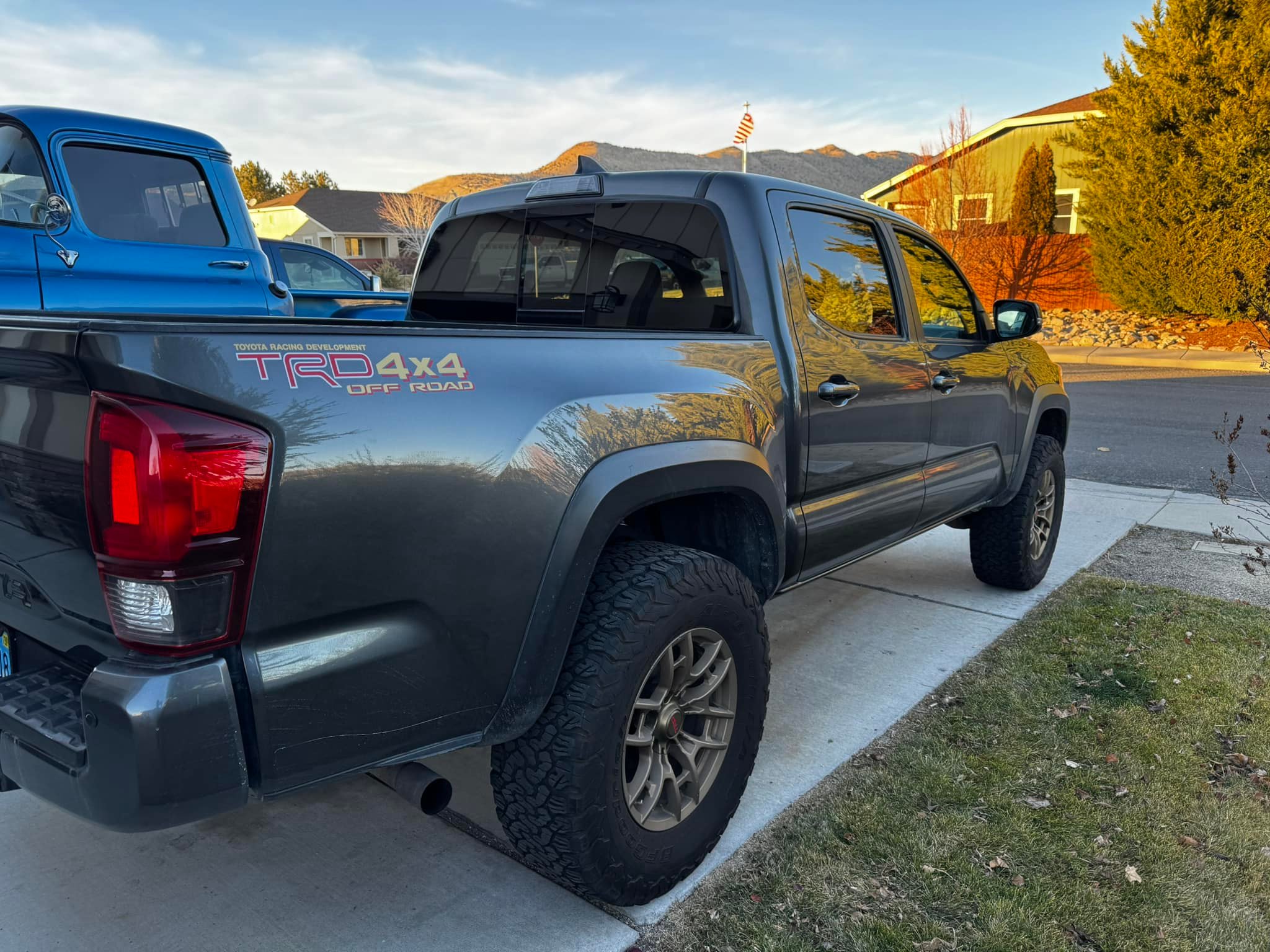 2-Pack Silver/Gray SR5 Off-Road Decal Set For Tacoma & Tundra – Bed Side Or Window Vinyl Graphics