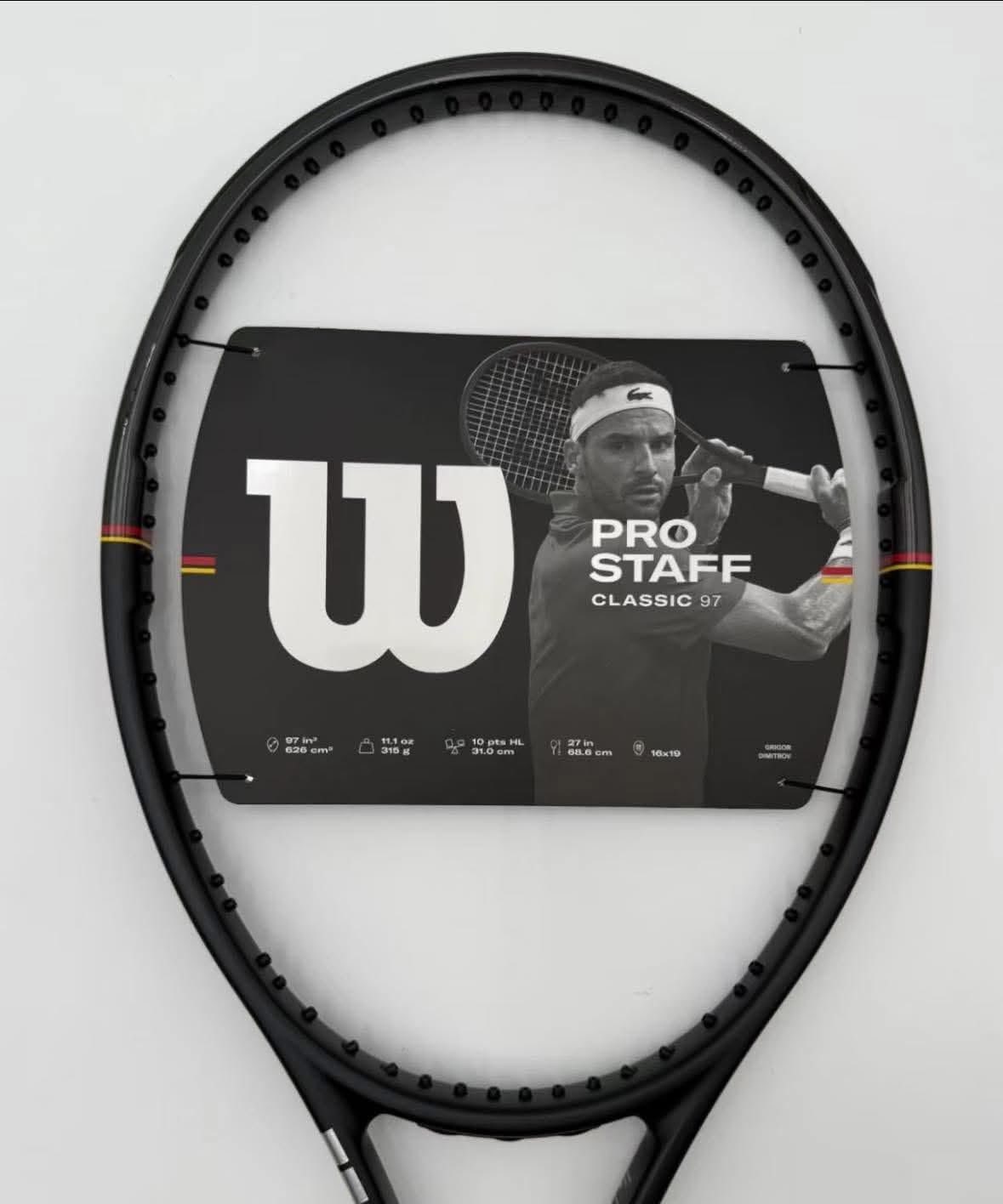 The last Pro Staff? 👀🖤 Closer look at the new Wilson Pro Staff