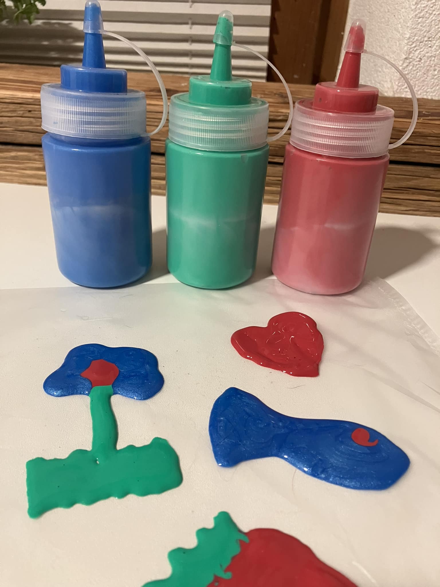 Window Color selbstgemacht 🧑‍🎨😍 aus Holzleim und Acrylfarbe
