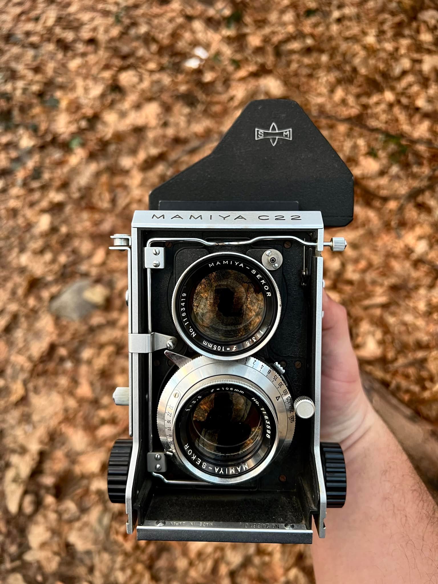 Mamiya C22 medium format camera focus issue resolved