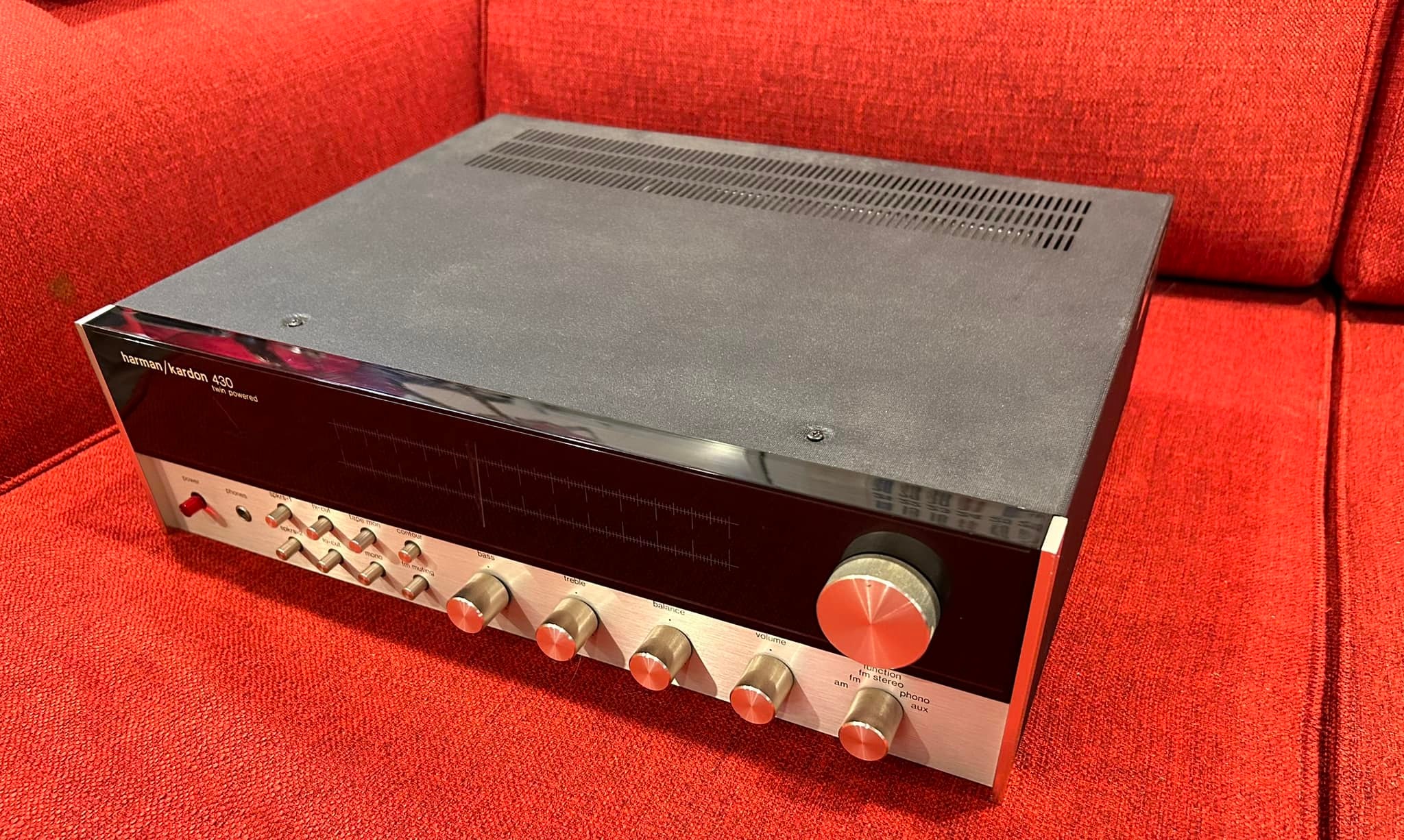 Harman Kardon CA470 four channel Unfortunately, the amplifier is