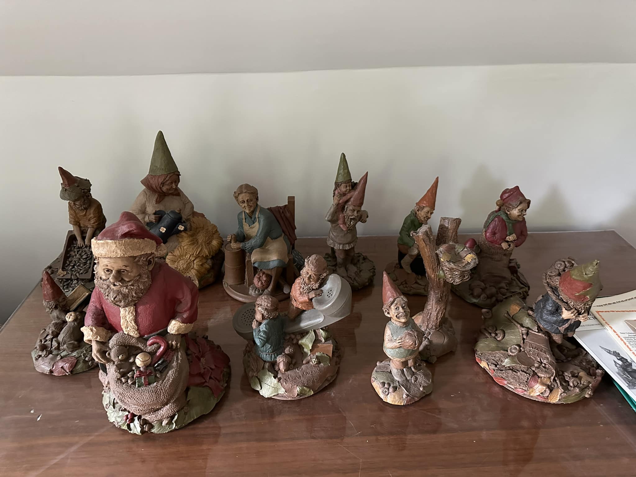 How to efficiently sell inherited Tom Clark gnomes from the 80s? display picture 1