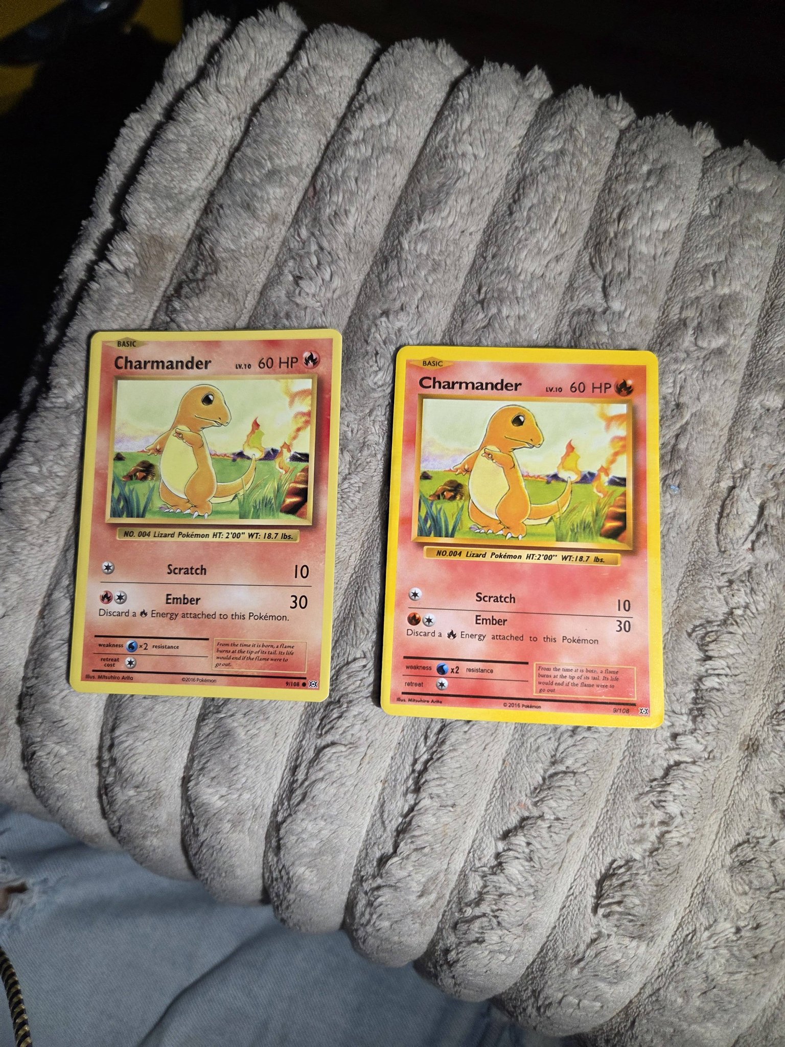 charamander farfech’d など　海外 Is this Charmander Pokémon card a fake or misprint?