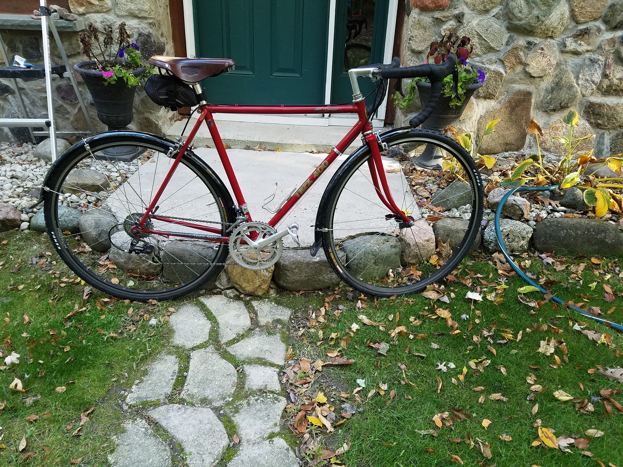 1996 bianchi veloce road bicycle specs Reparto Corse Campagnolo Vintage Bike 1990s  Goldensteelcycles Bianchi Veloce Chromo Lite Yellow/Pink