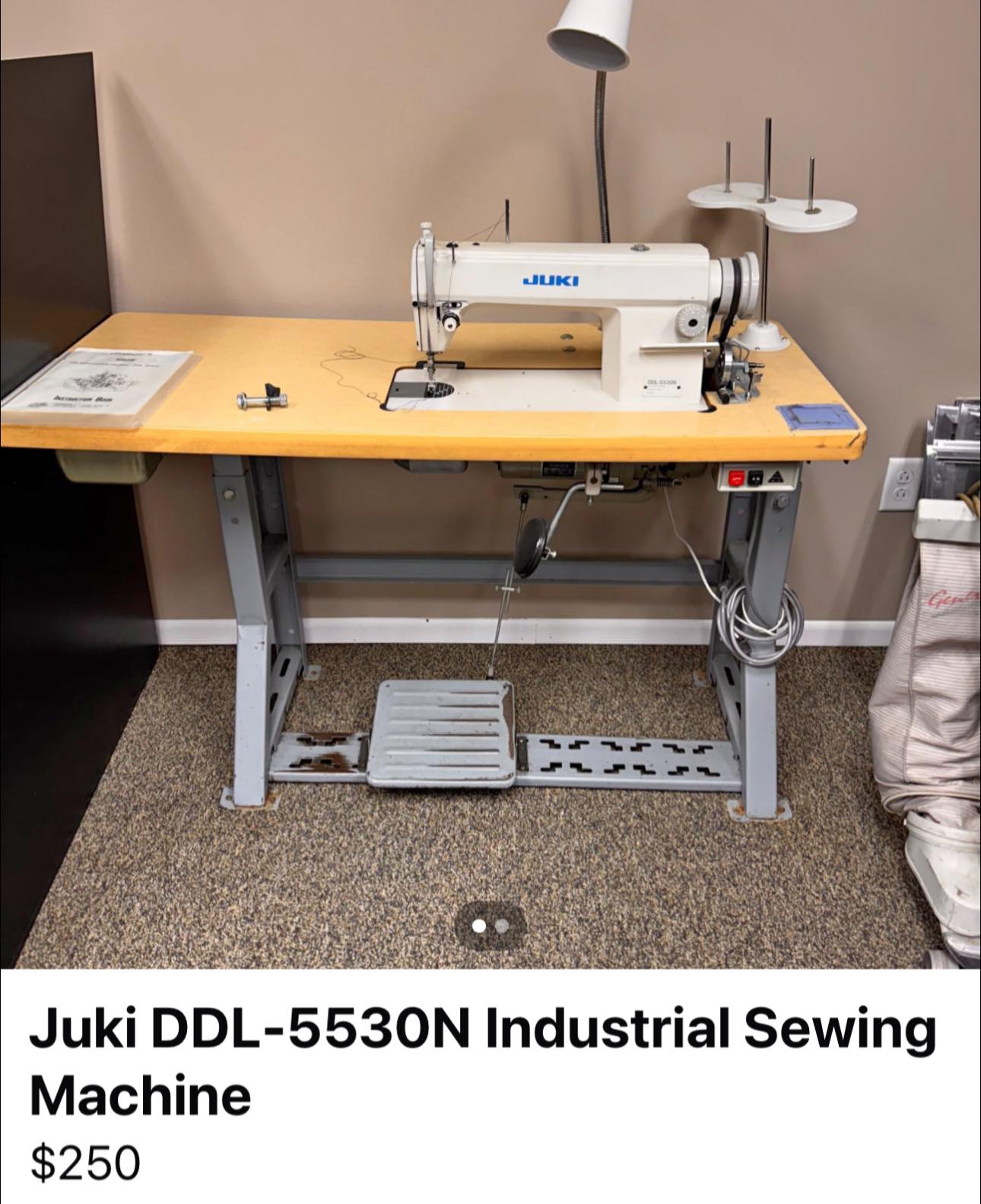 引取り限定】工業用ミシン juki ddl-5530n 職業用 机付き 【引取り限定】