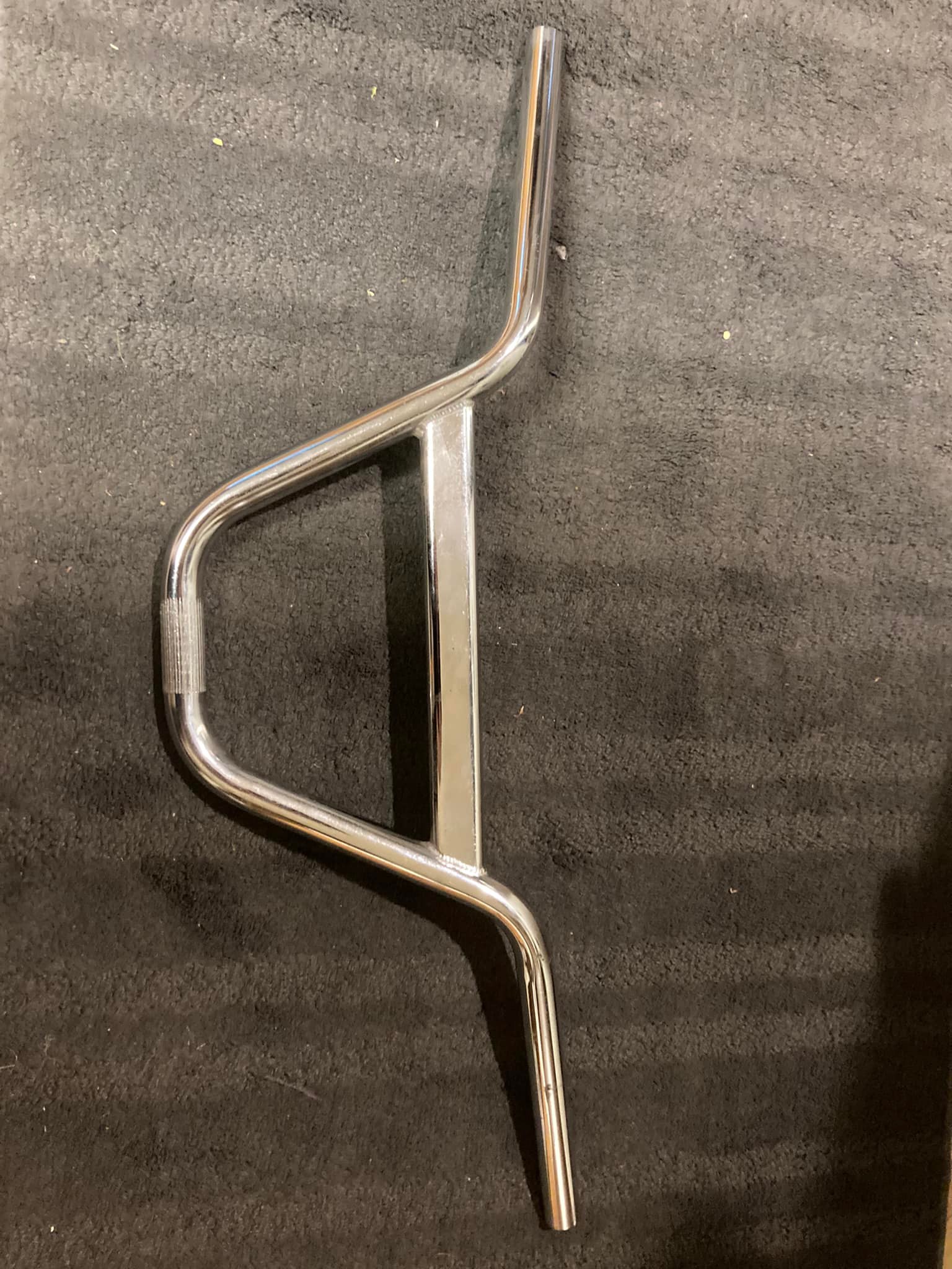 Can anyone identify the brand of these BMX bars?