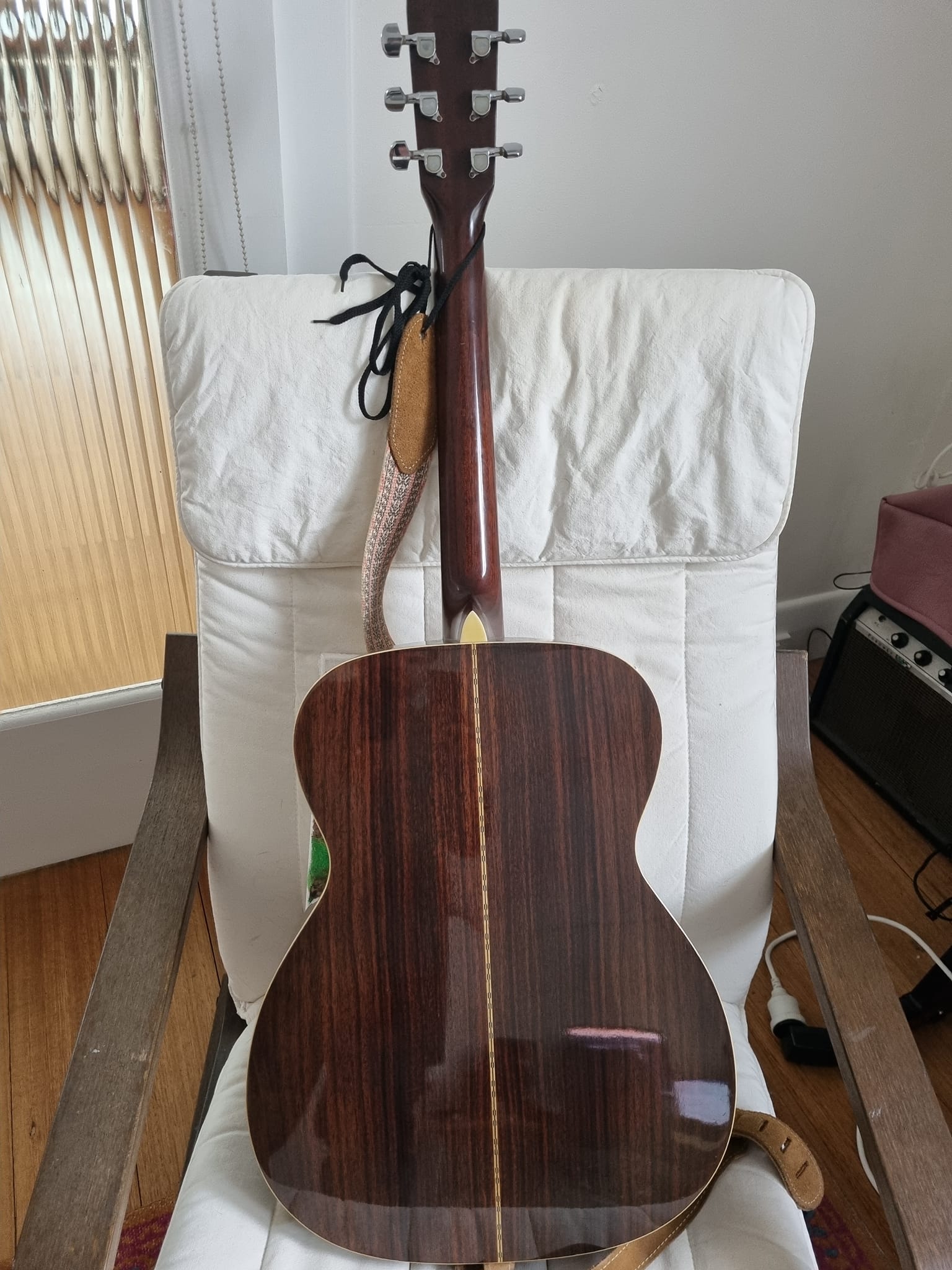 Yamaha YF201 vintage guitar verification needed
