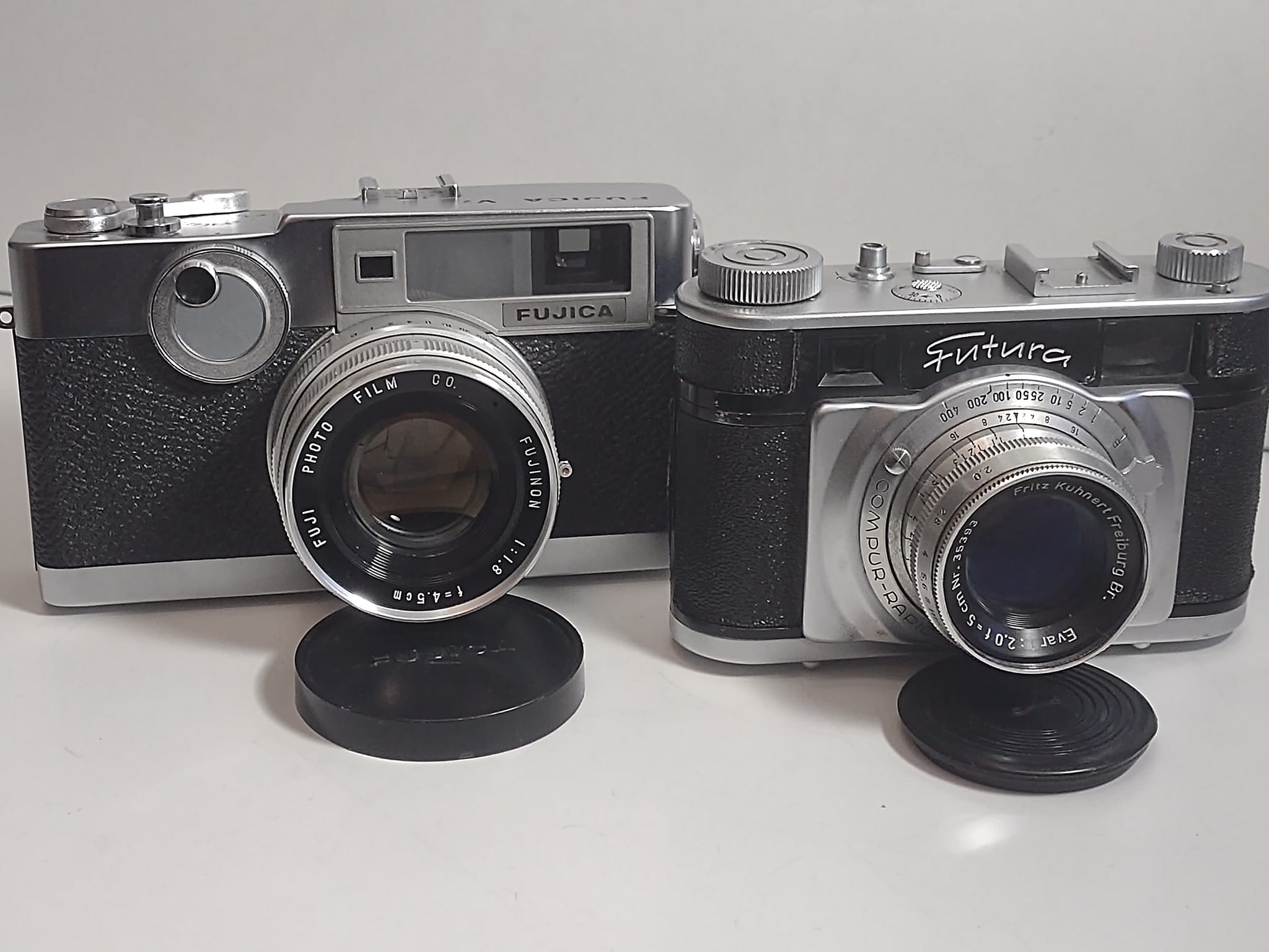 Fujica V2 35mm rangefinder camera features
