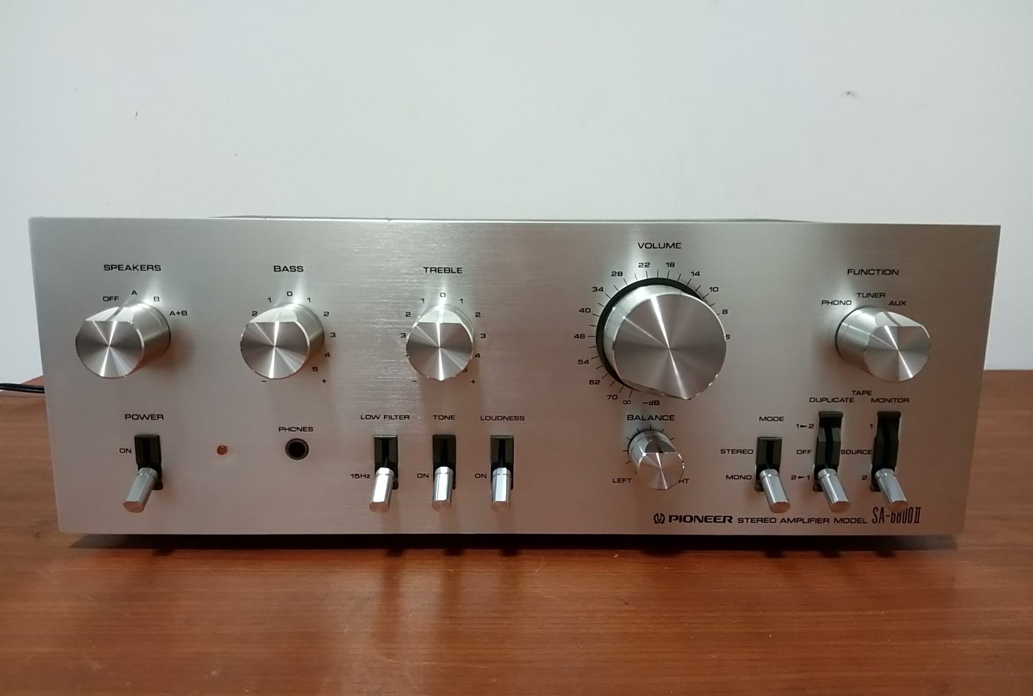 Pioneer SA 6800 II stereo amplifier for sale