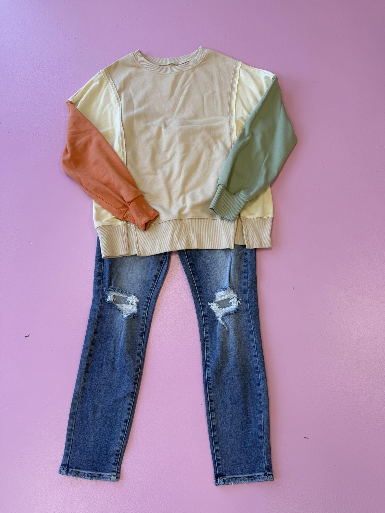 The Amber Top $35 Small, Medium, Large, XL $35 Distressed Skinny  display picture 1